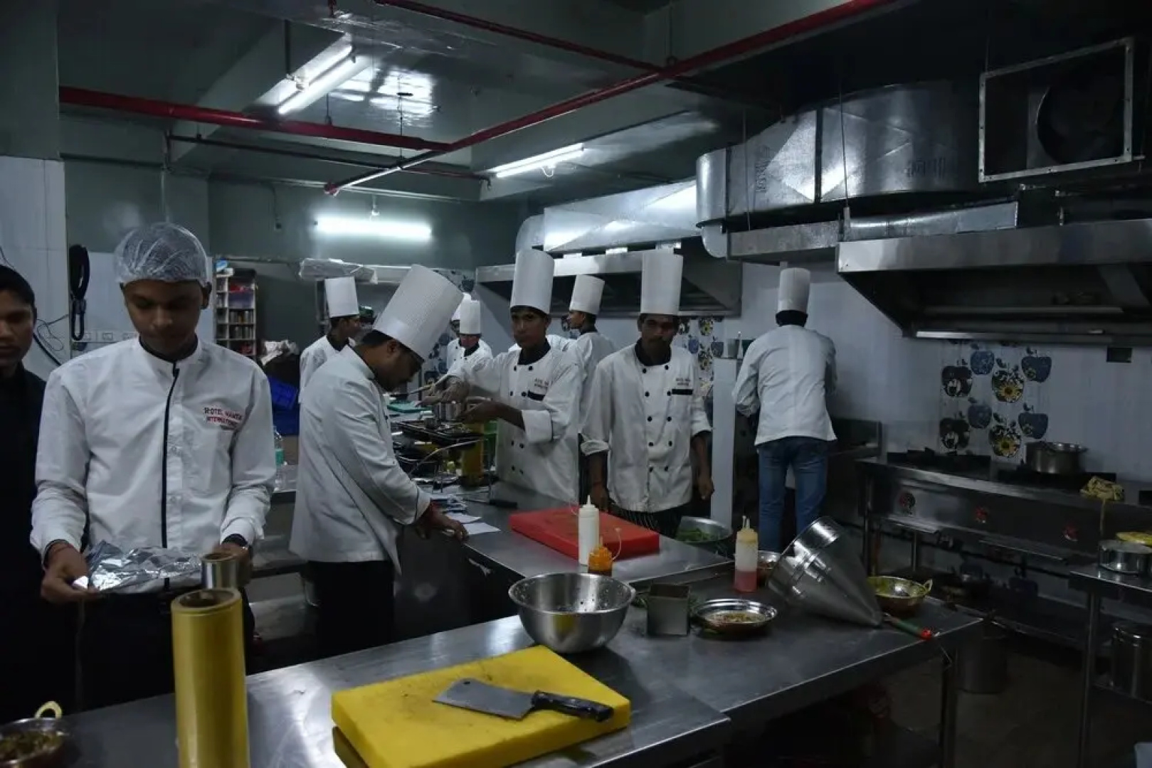 HOTEL MAMTA INTERNATIONAL , BIHARSHARIF - Nalanda- Bihar