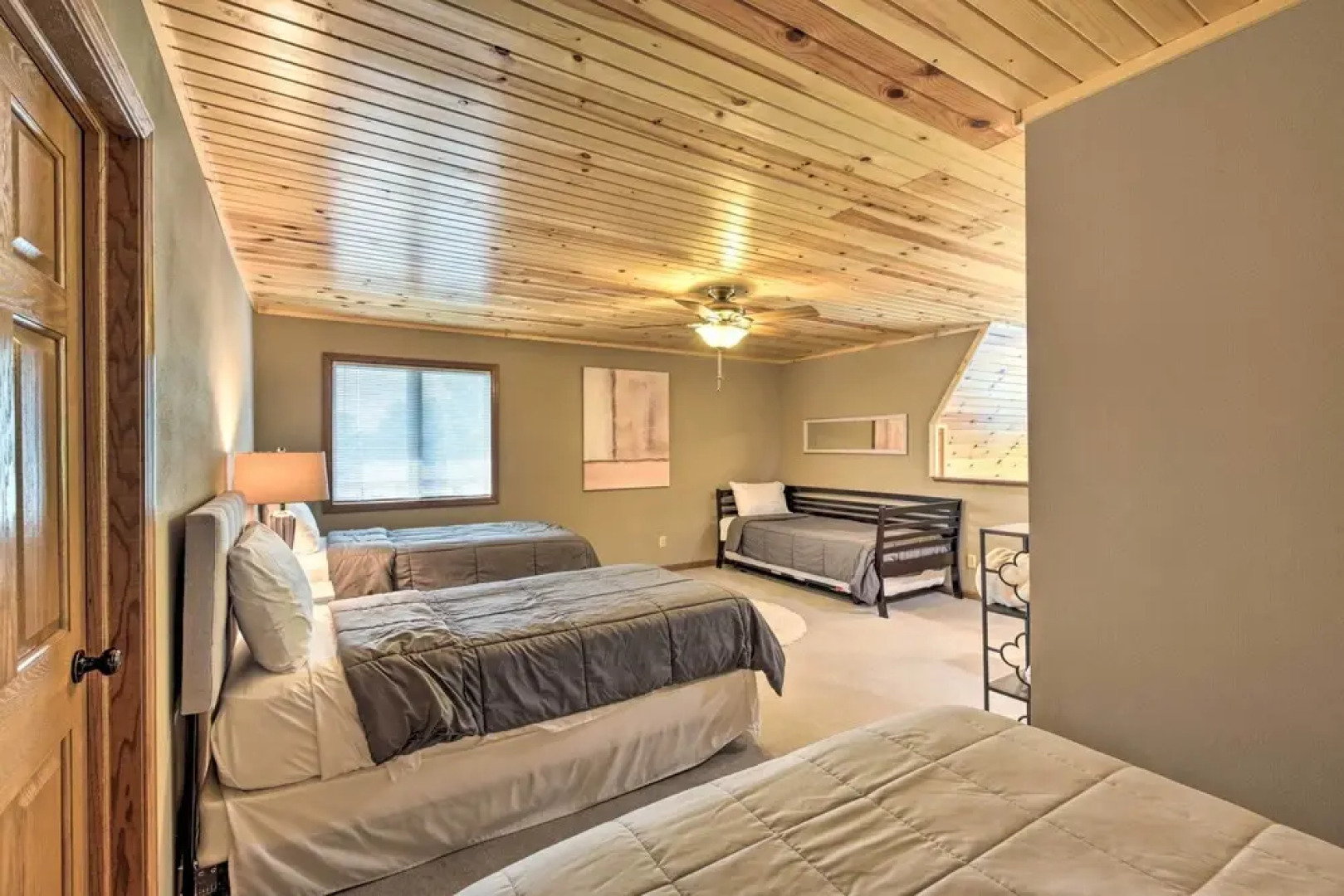 Rock River Waterfront Cabin: Dock & Game Room!