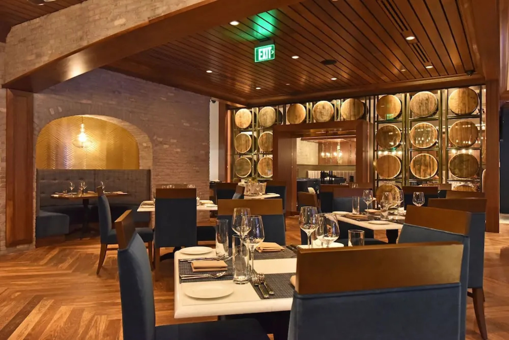 Tiverton Casino Hotel