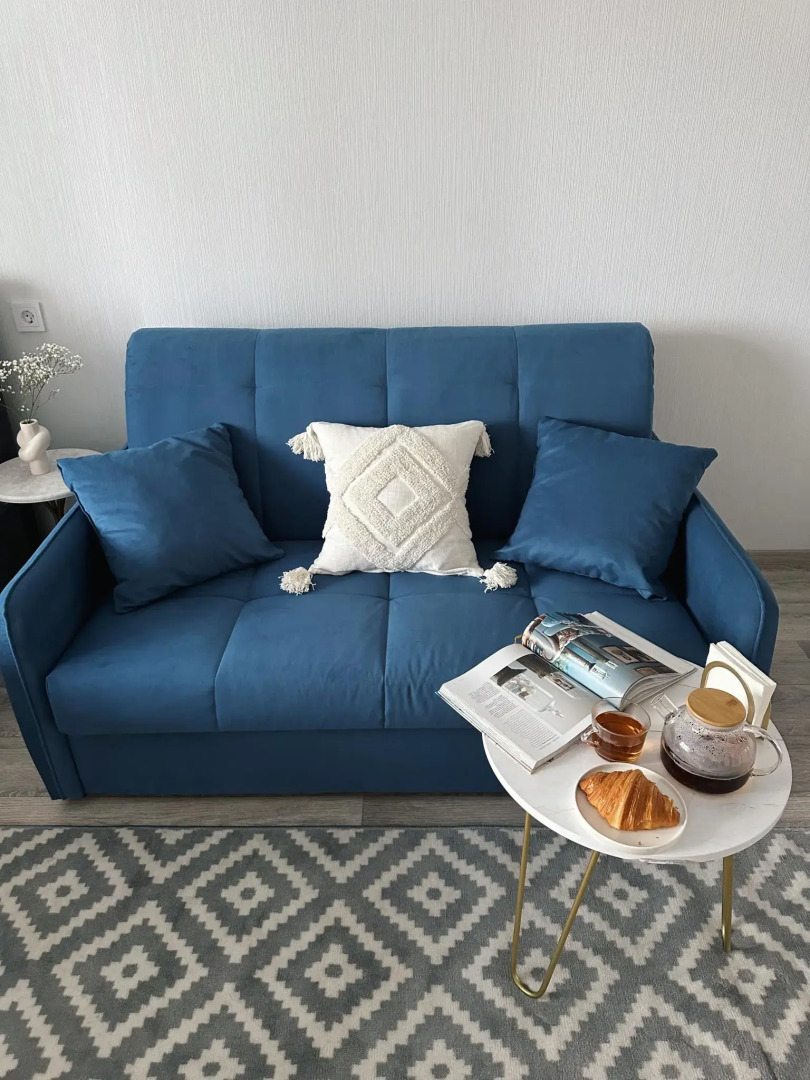 Поделам уютная квартира у арены "Трактор"