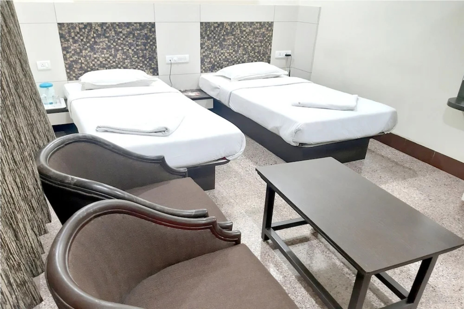 Hotel Adarsha Palace