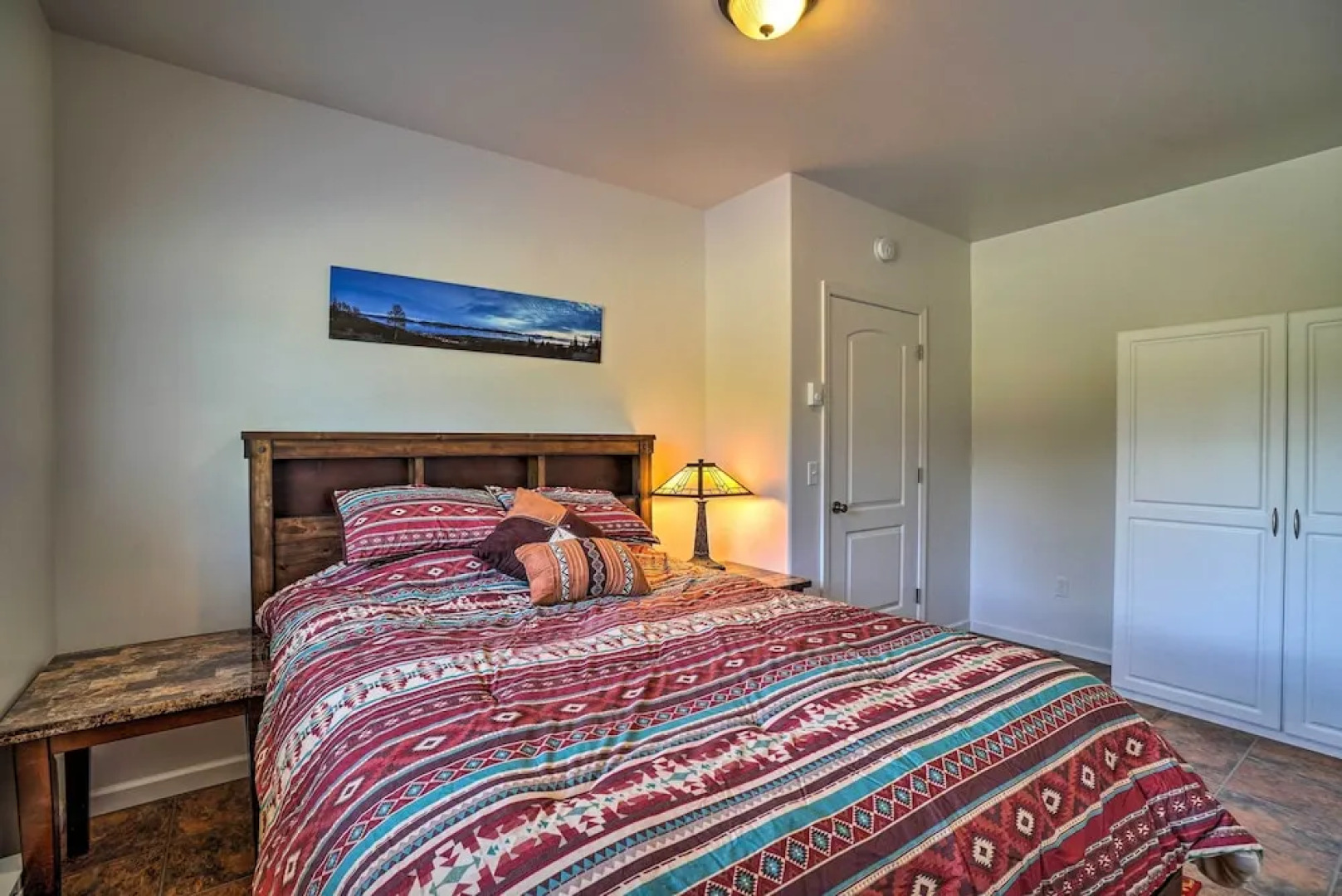 Family Retreat ~ 8 Mi to Downtown + Bishops Beach!