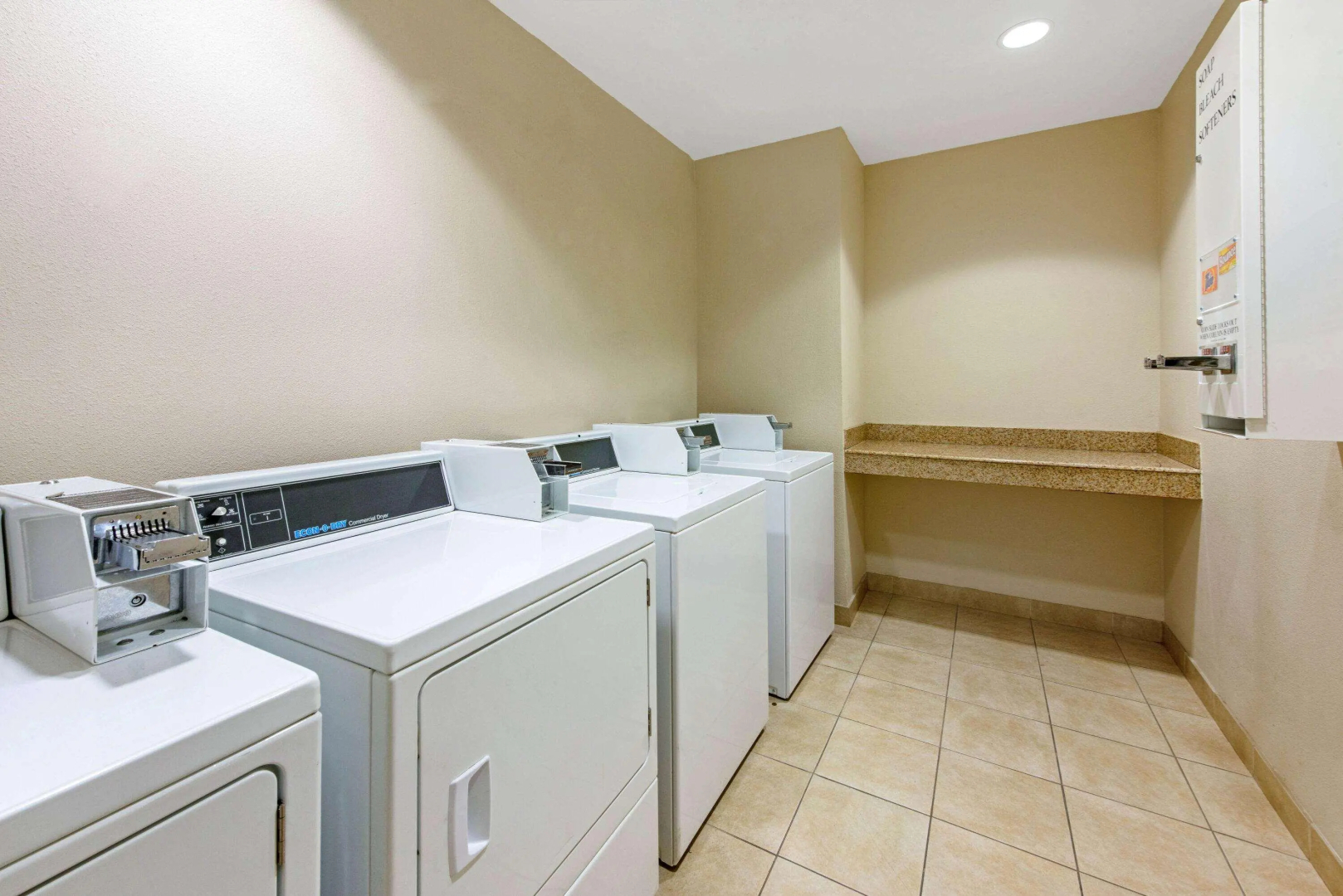 La Quinta Inn & Suites Lake Charles Prien Lake Rd