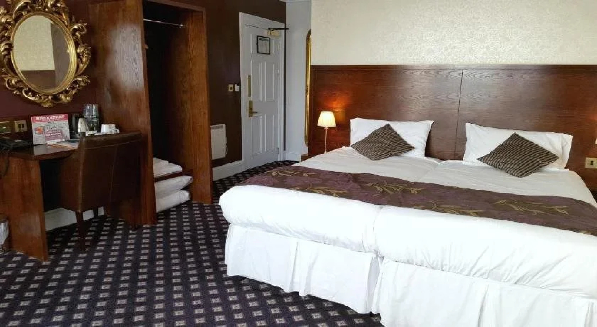 The Foley Arms Hotel Wetherspoon