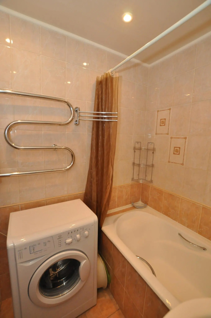 Любава на улице Мезенцева