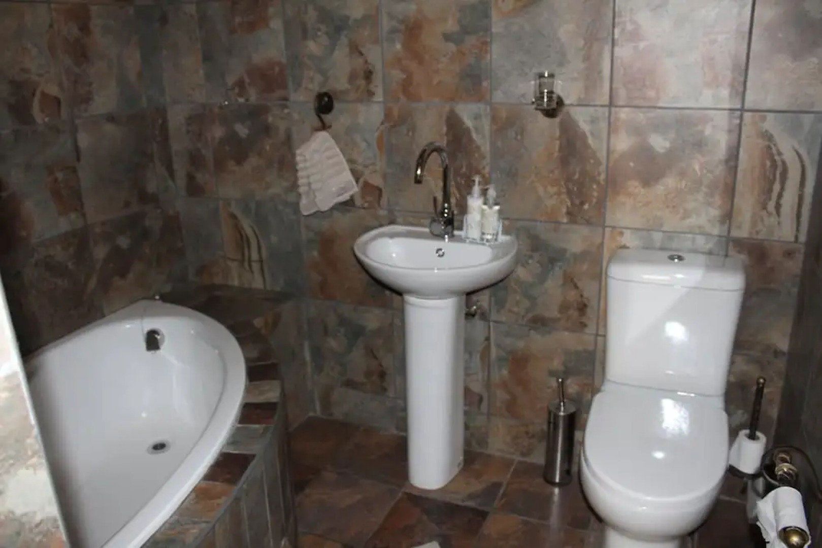 Goodnight Guest Lodge