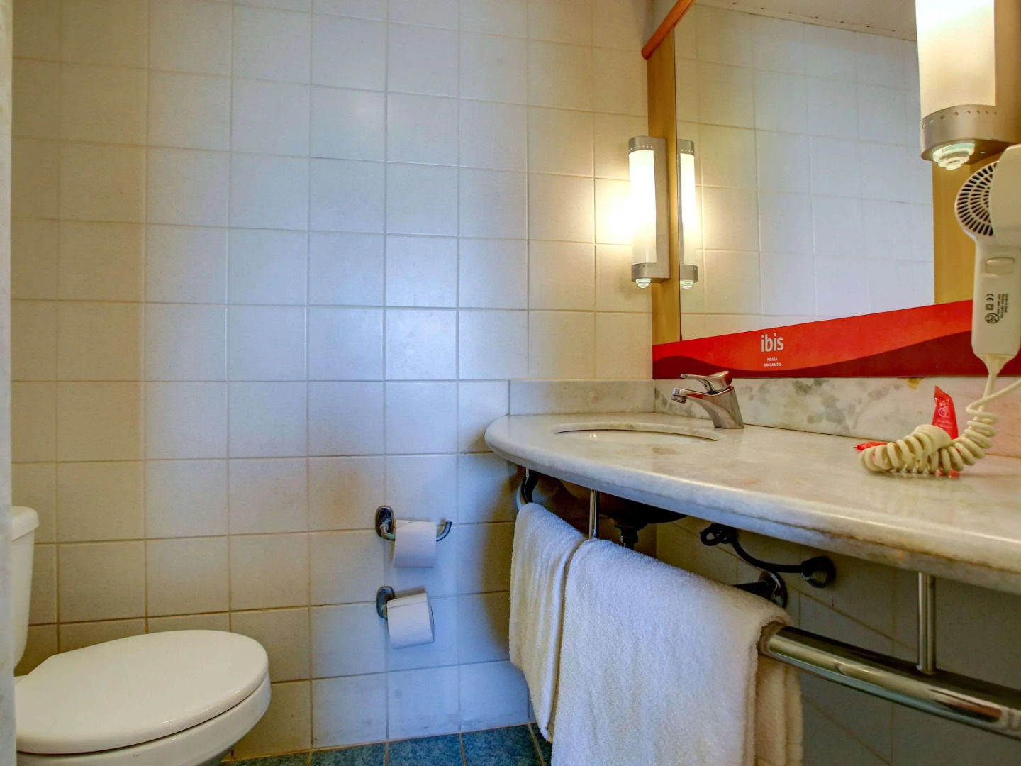ibis Vitoria Praia Do Canto