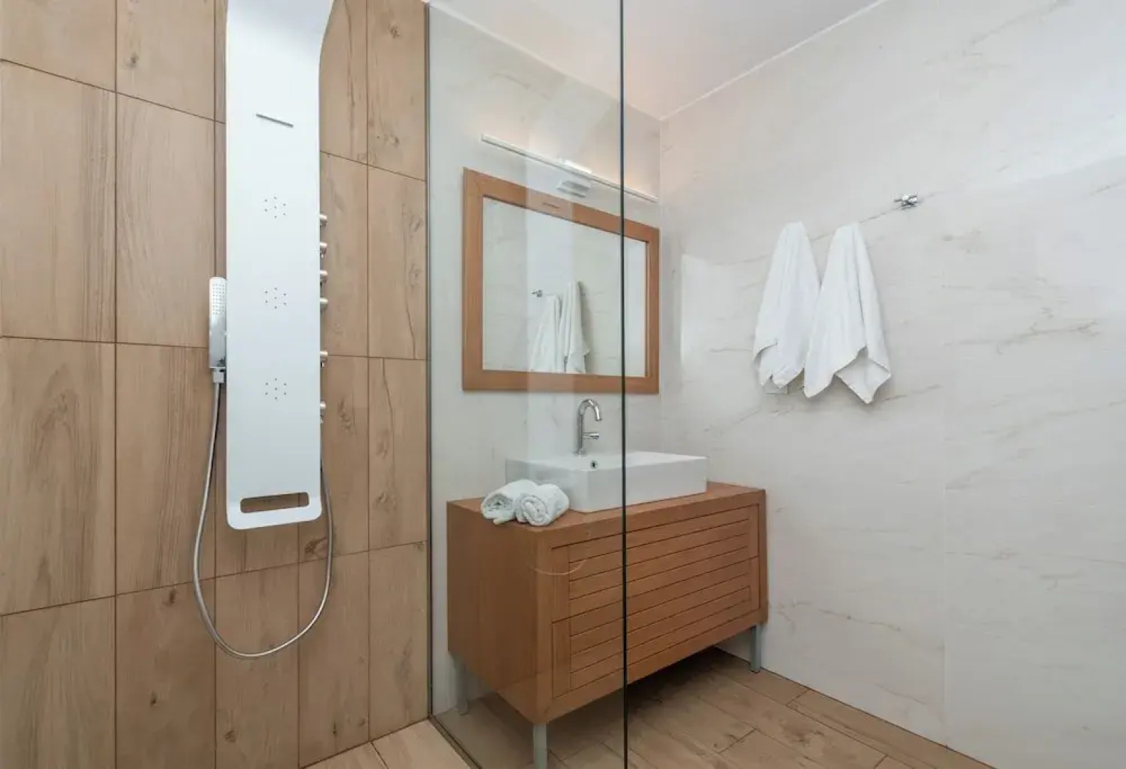 Camelia Luxury Suites - Private Pool & Jaccuzi