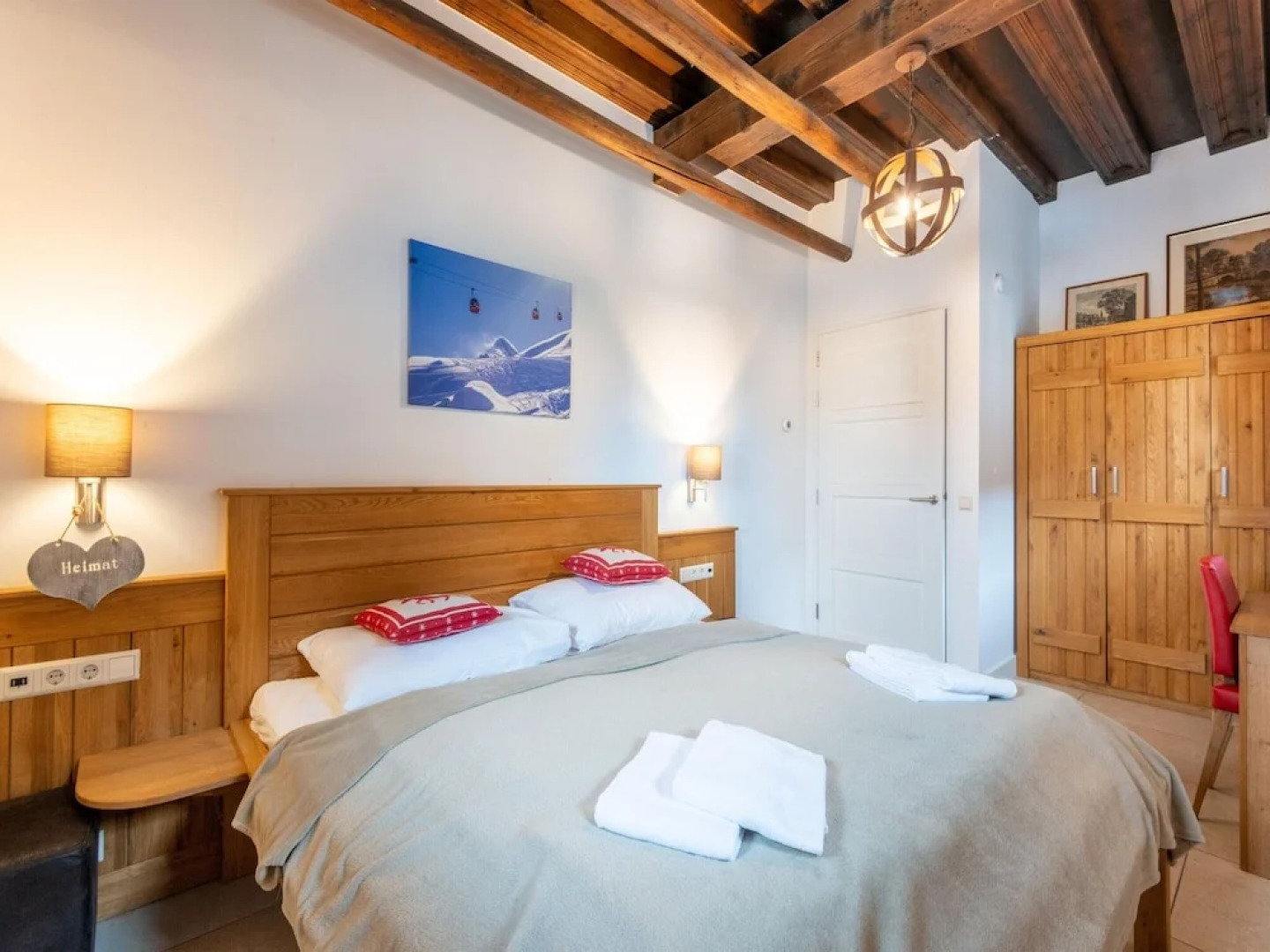 Traditional Holiday Home With Sauna in Niedernsill