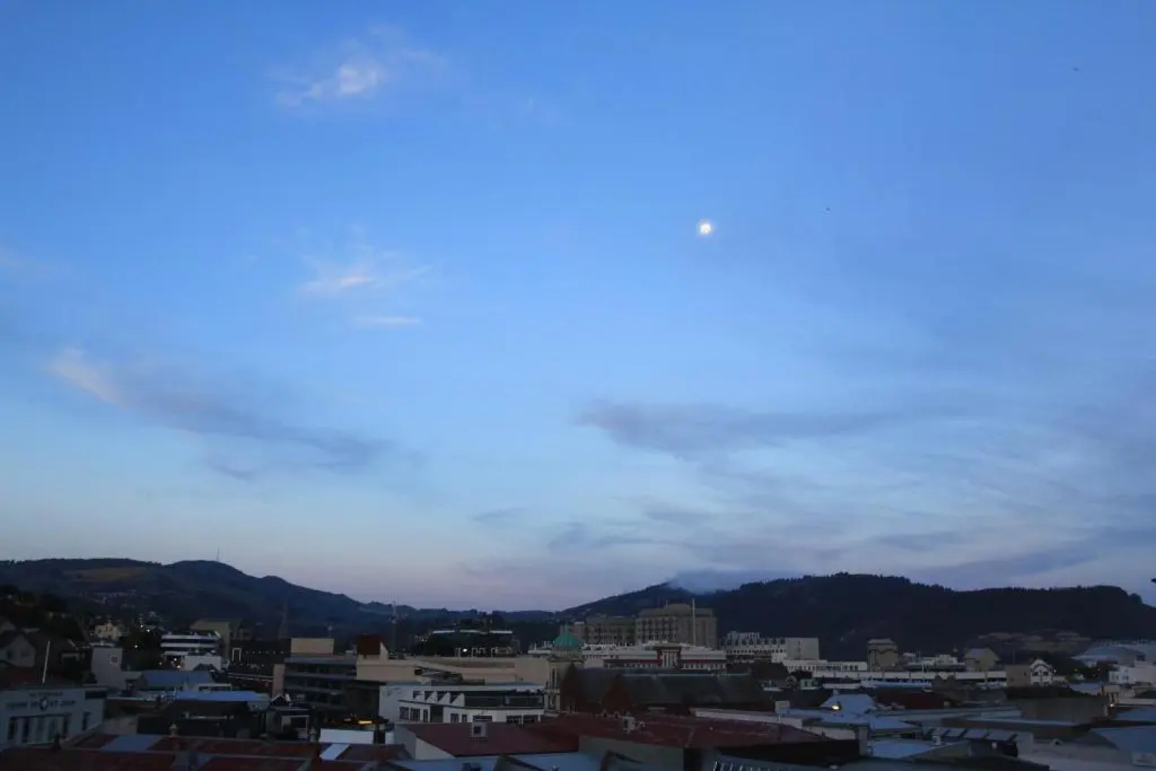 On Top Apartments & Hostel Backpackers