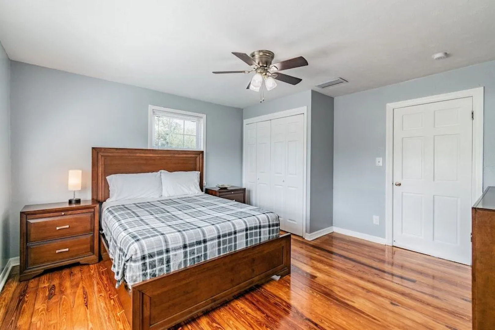 A Large Tropical 7 Bedroom Estate by RedAwning