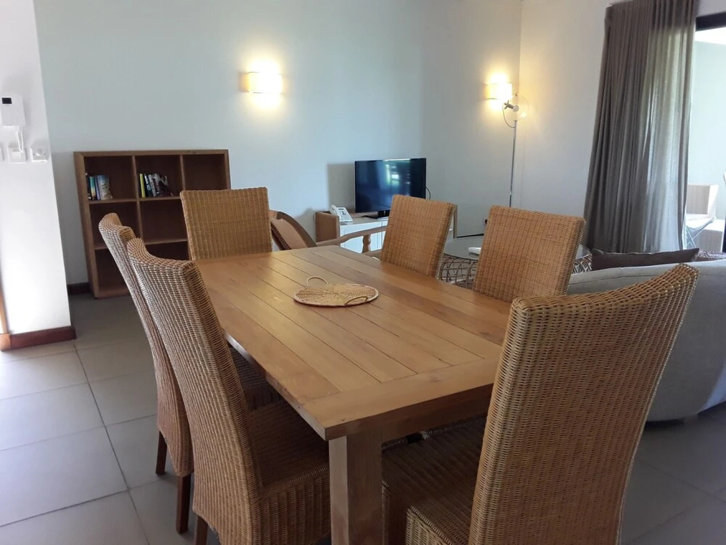 Azuri Residences by Life in Blue