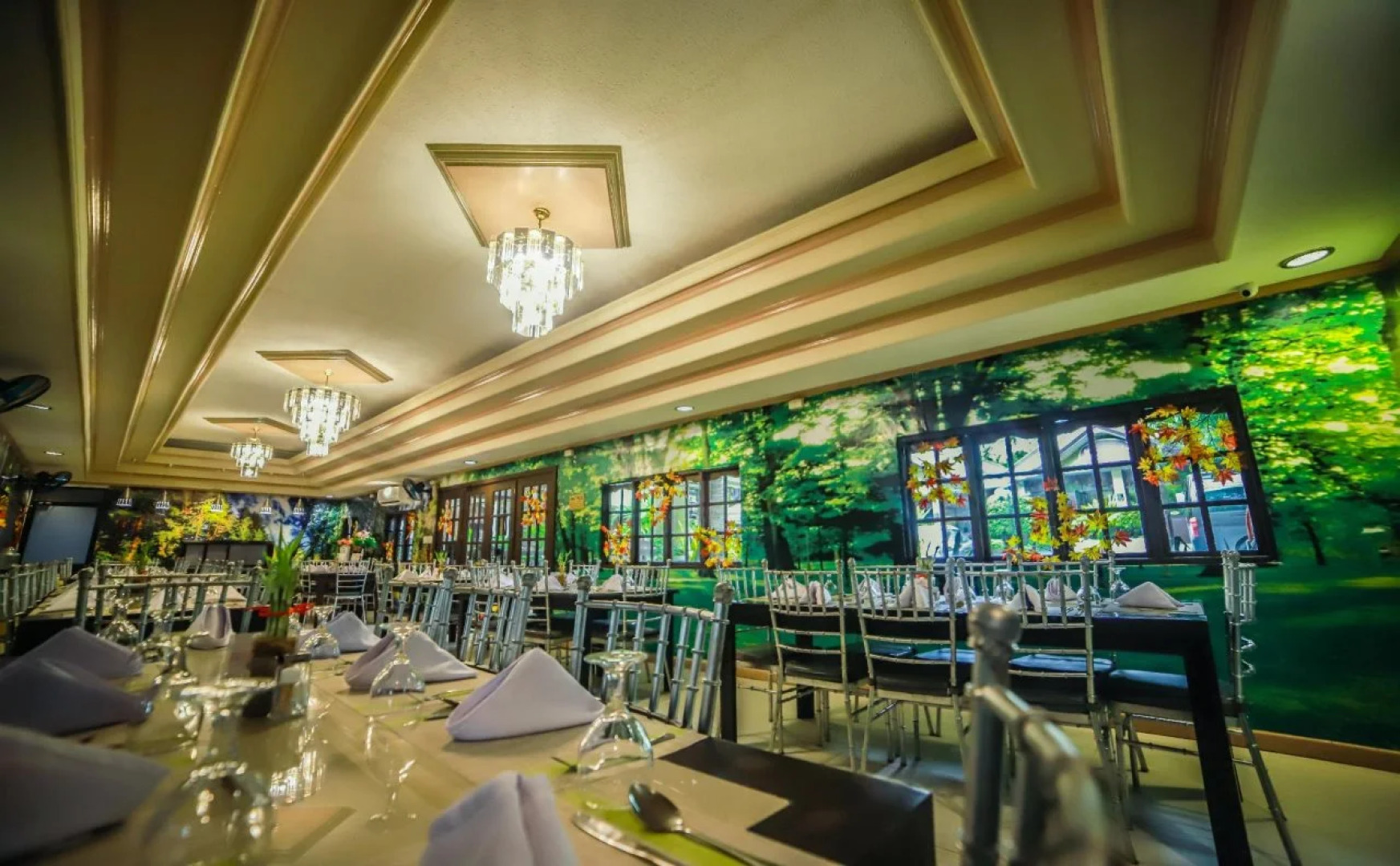 Villa Esmeralda Bryan's Resort Hotel and Restaurant