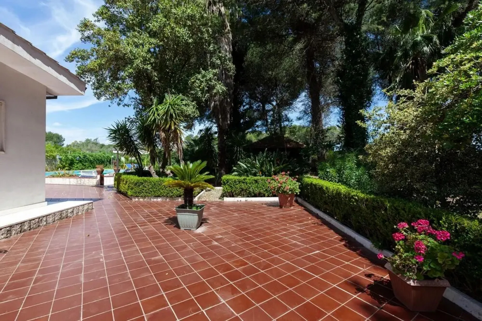 Villa Carmen With Garden And Pool