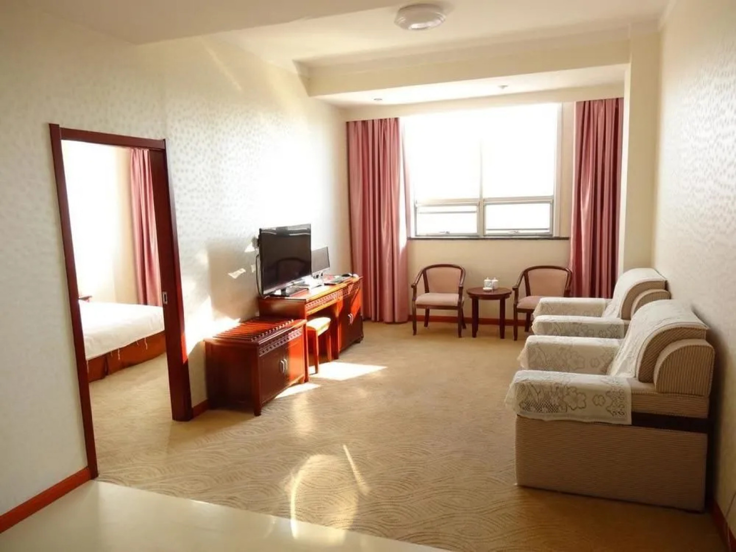 Rizhao Zheshang Hotel