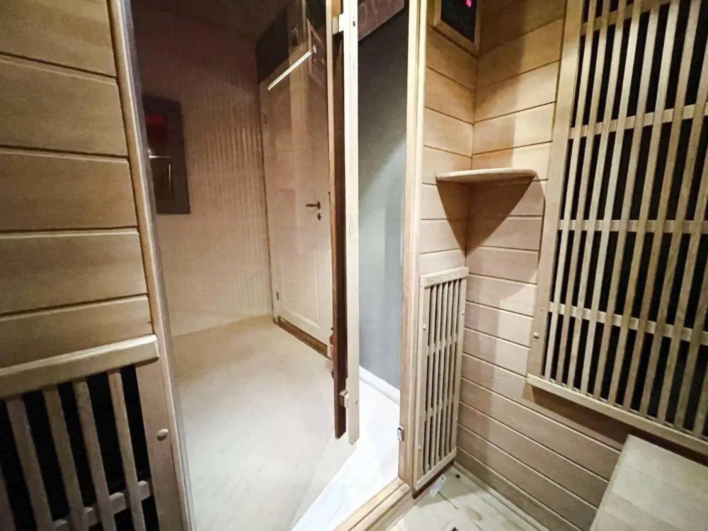 Stavanger Bnb - Billiard & Sauna