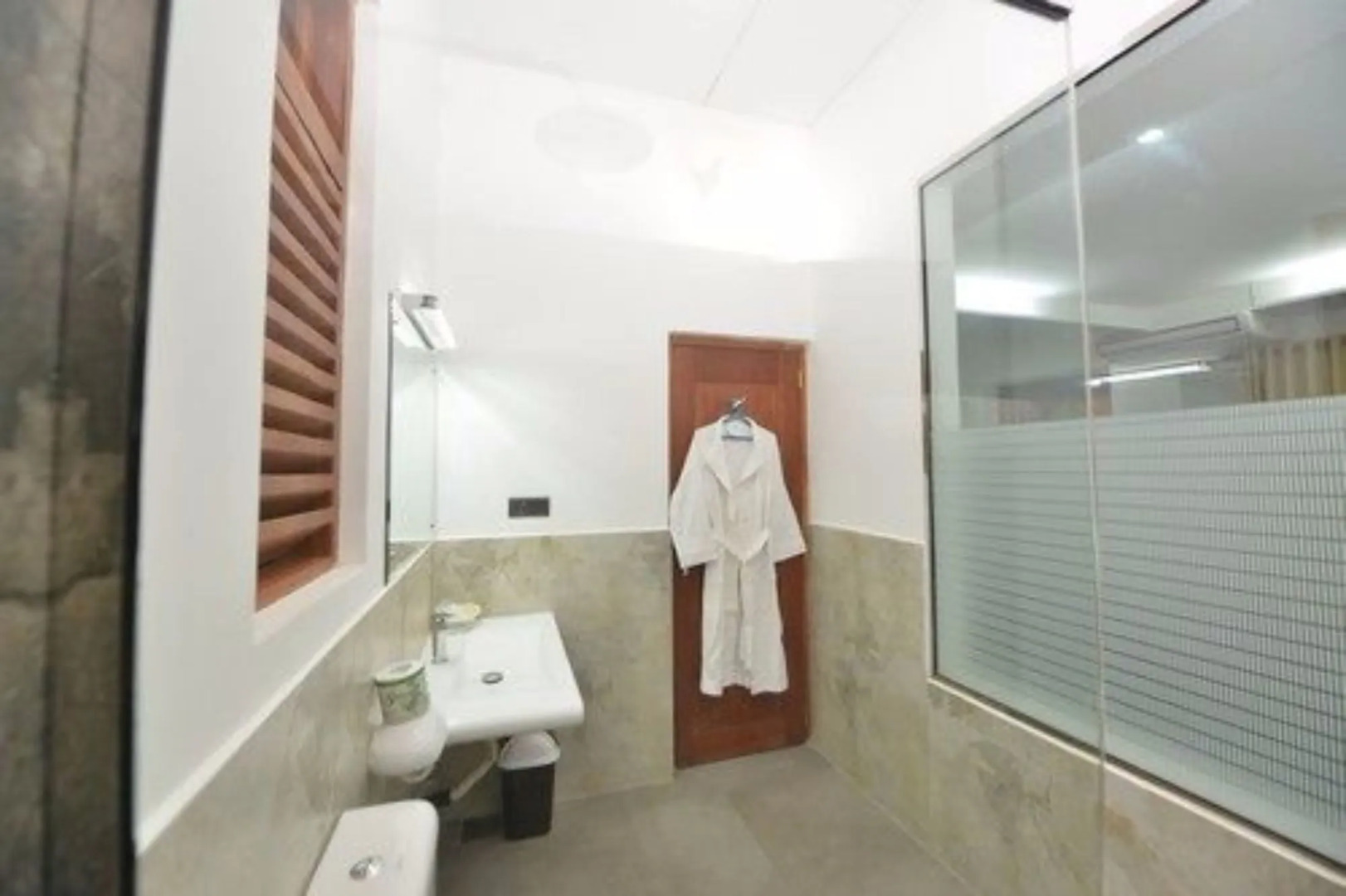 Athena Lake by Seedevi