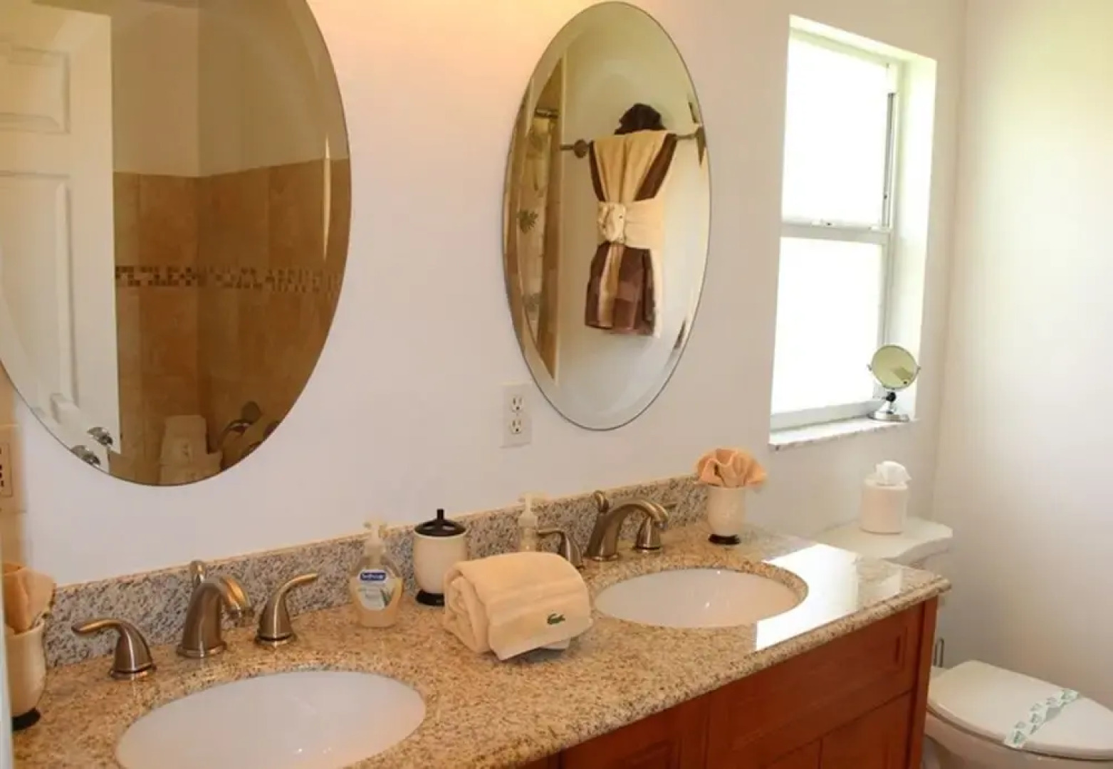 Yvonne by 123cape VR