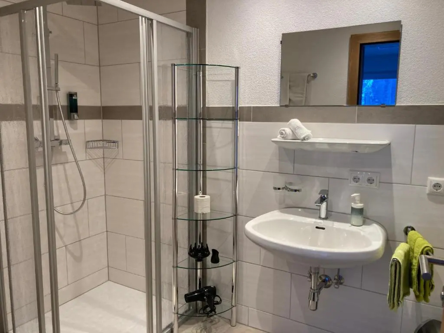 Apart Garni Dorfblick