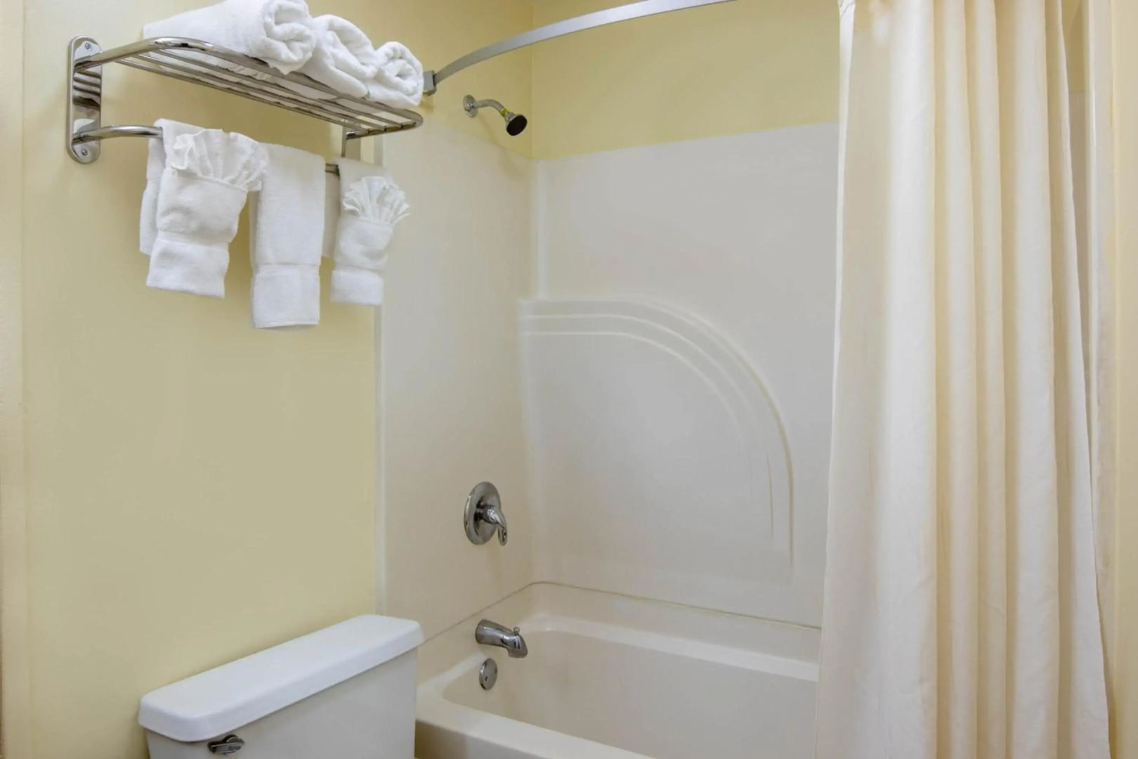 Travelodge by Wyndham Savannah Area/Richmond Hill