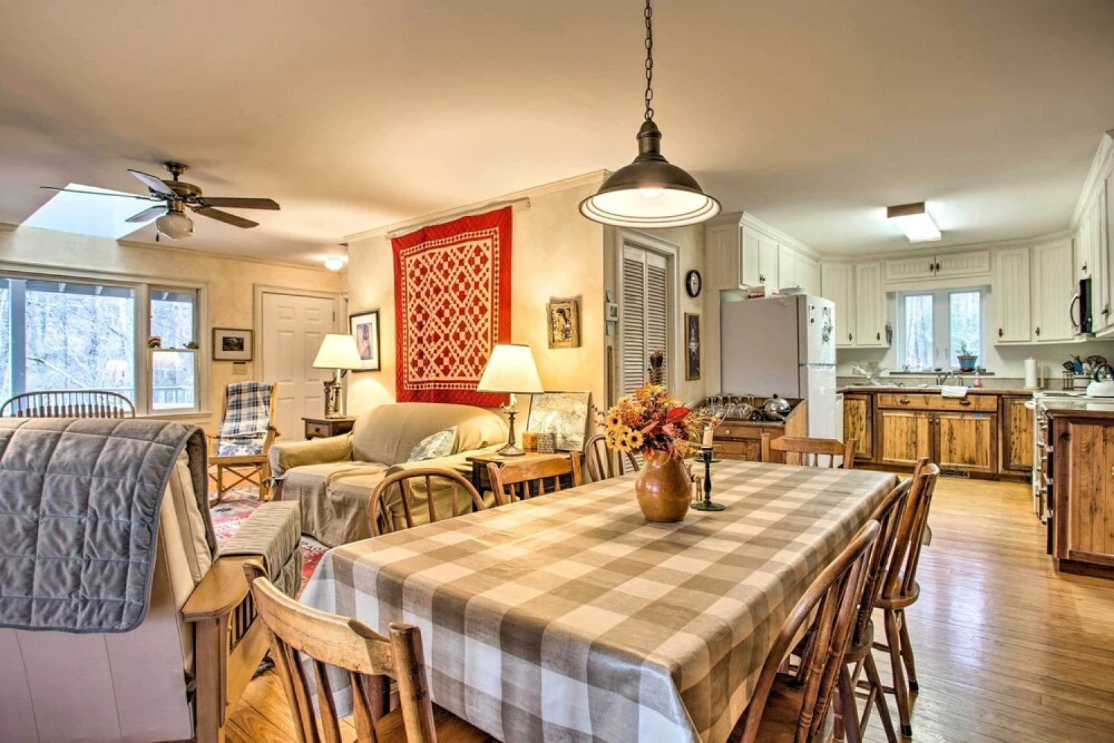 Blue Ridge Mountain Escape ~ 8 Mi to Chimney Rock