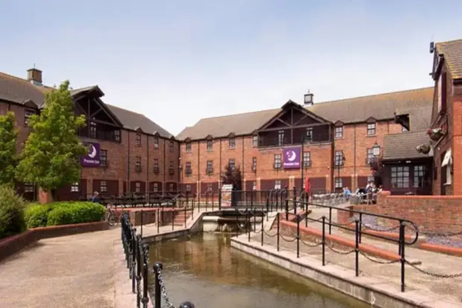 Premier Inn Milton Keynes Sw[furzton Lake]