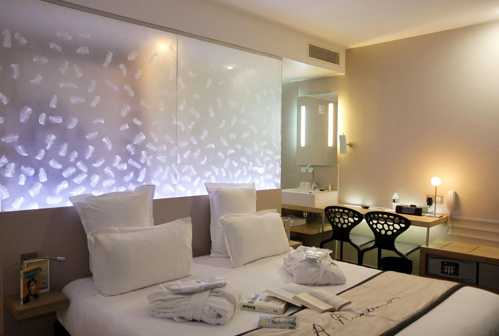 Отель Litteraire Arthur Rimbaud, BW Signature Collection