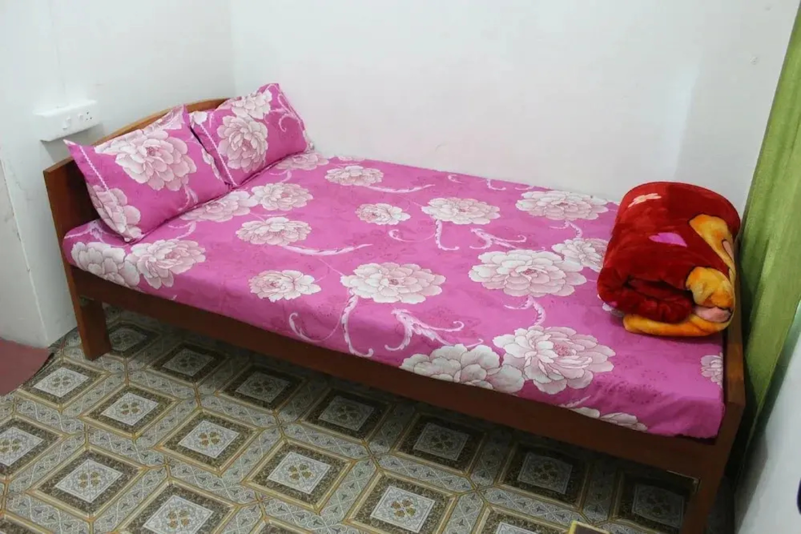 Pumpkin Vibgyor Guest House