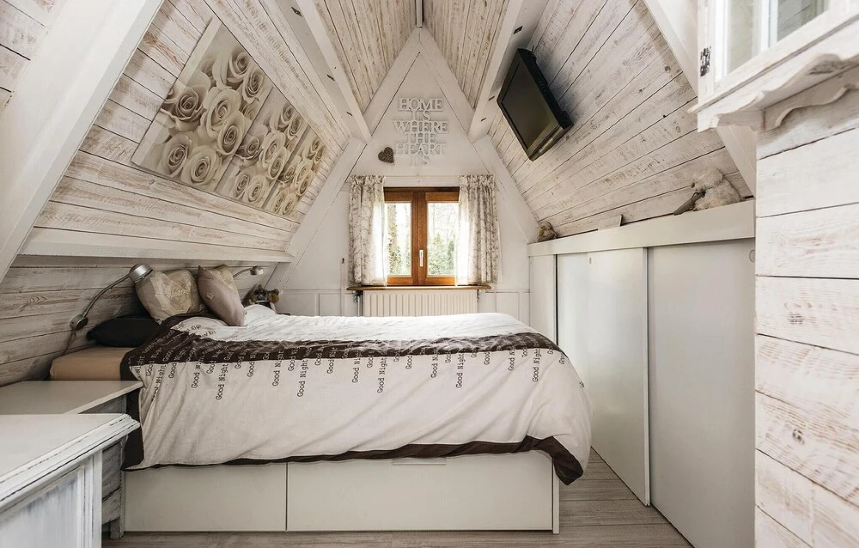 Amazing Home in Rekem-lanaken With 2 Bedrooms and Wifi