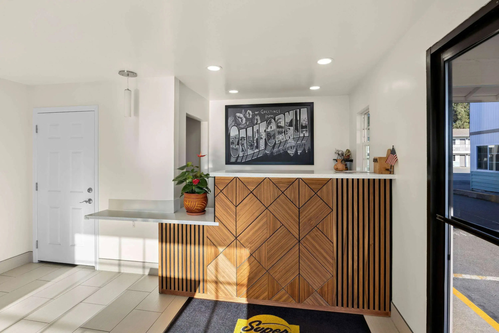 Super 8 by Wyndham Crescent City