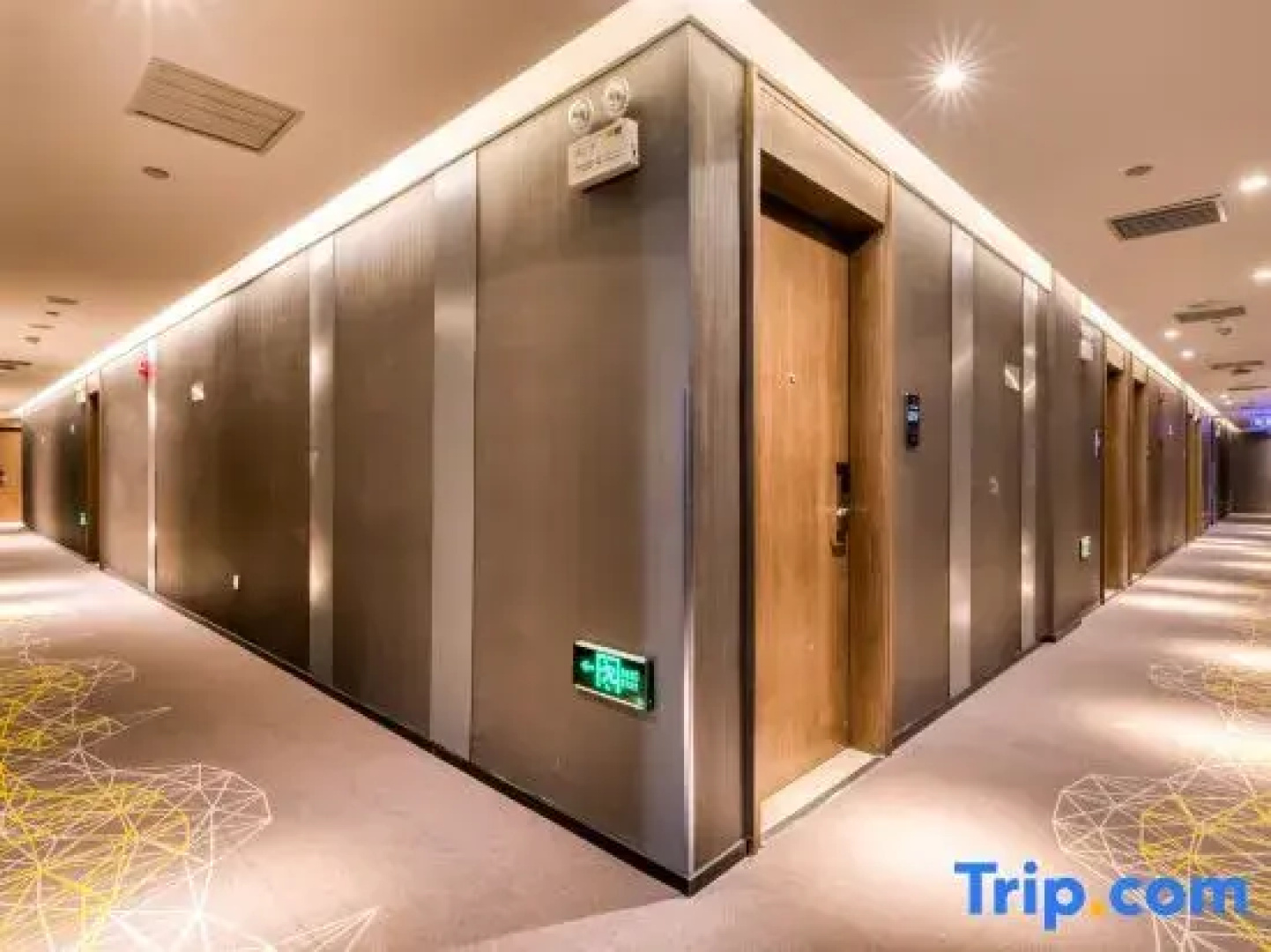Zmax Hotel·Harbin Bingxue Big World