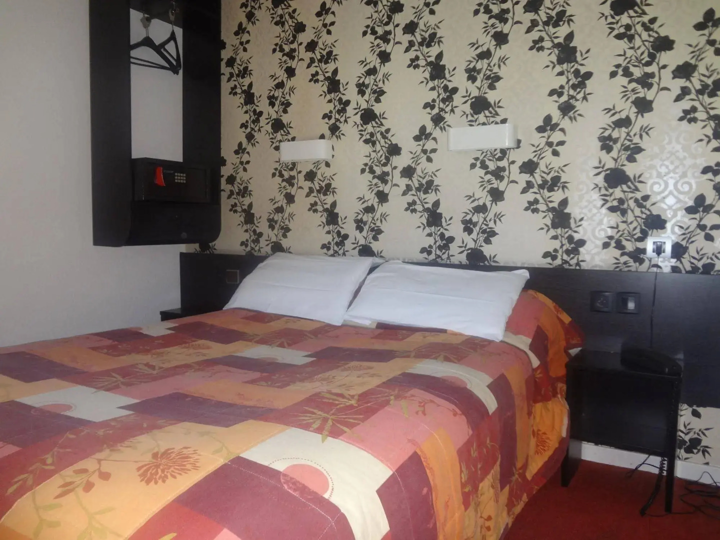 Rev'Hotel Coignières