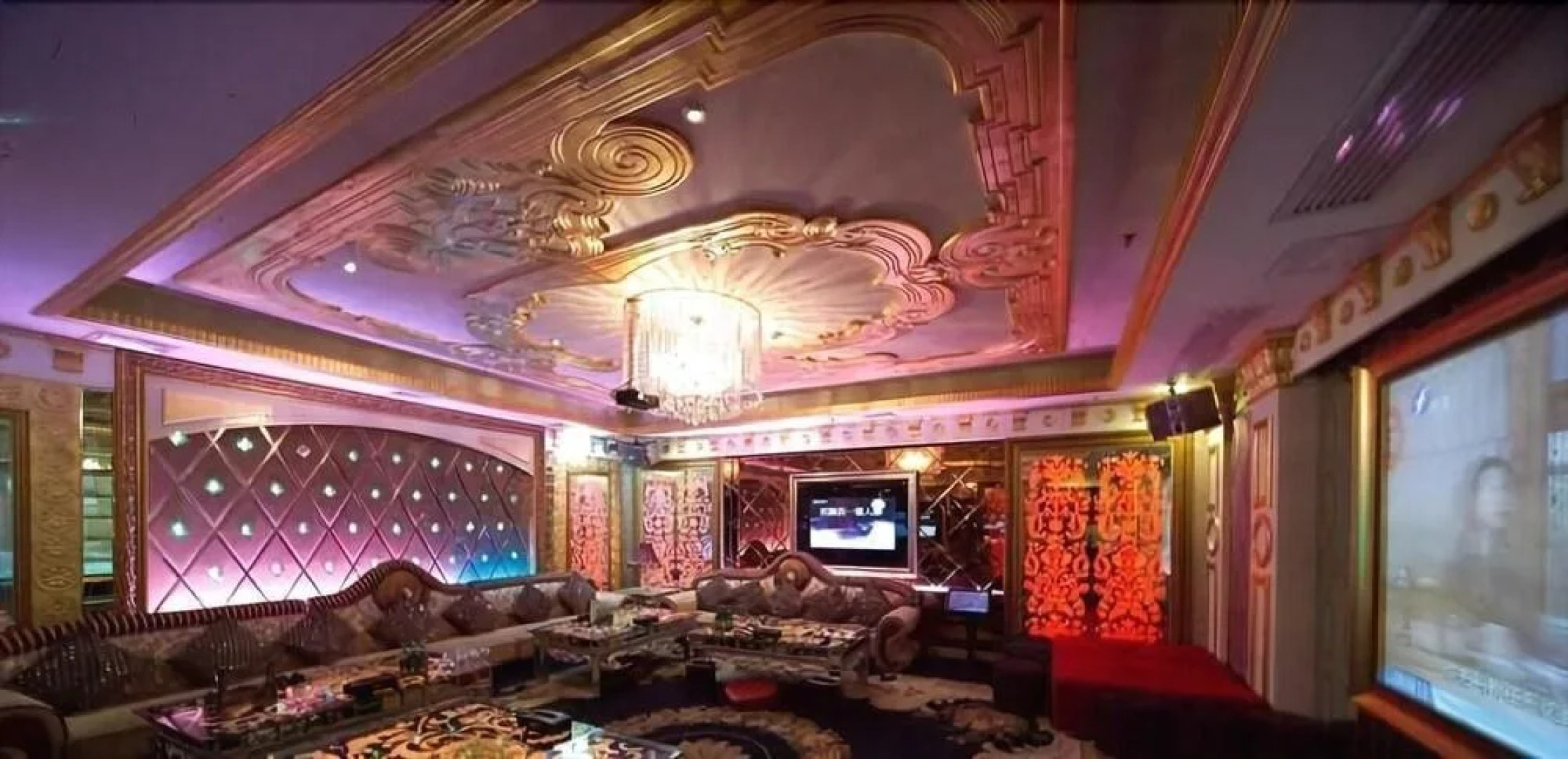 Winner International Hotel