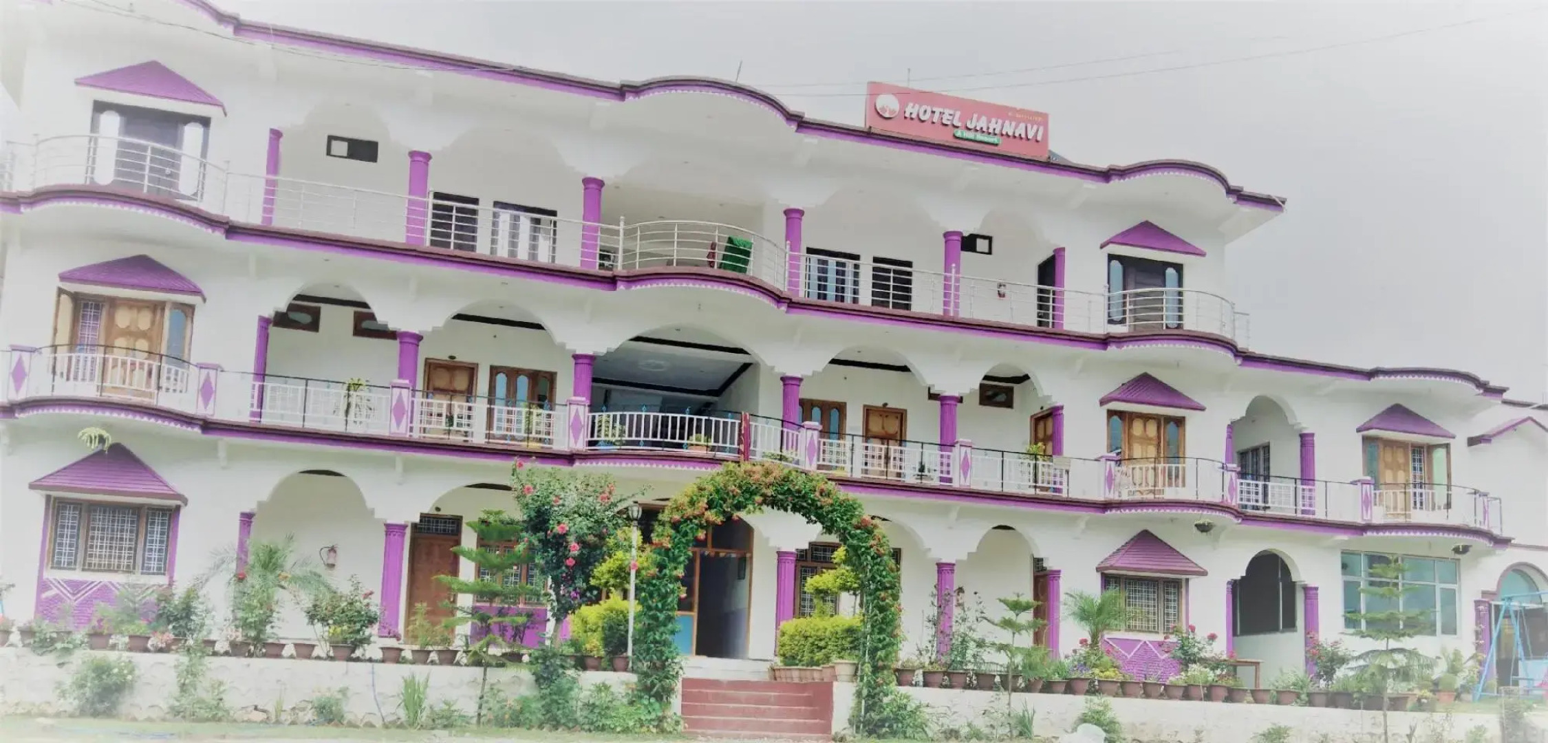 Hotel Jahnavi by OYO Rooms