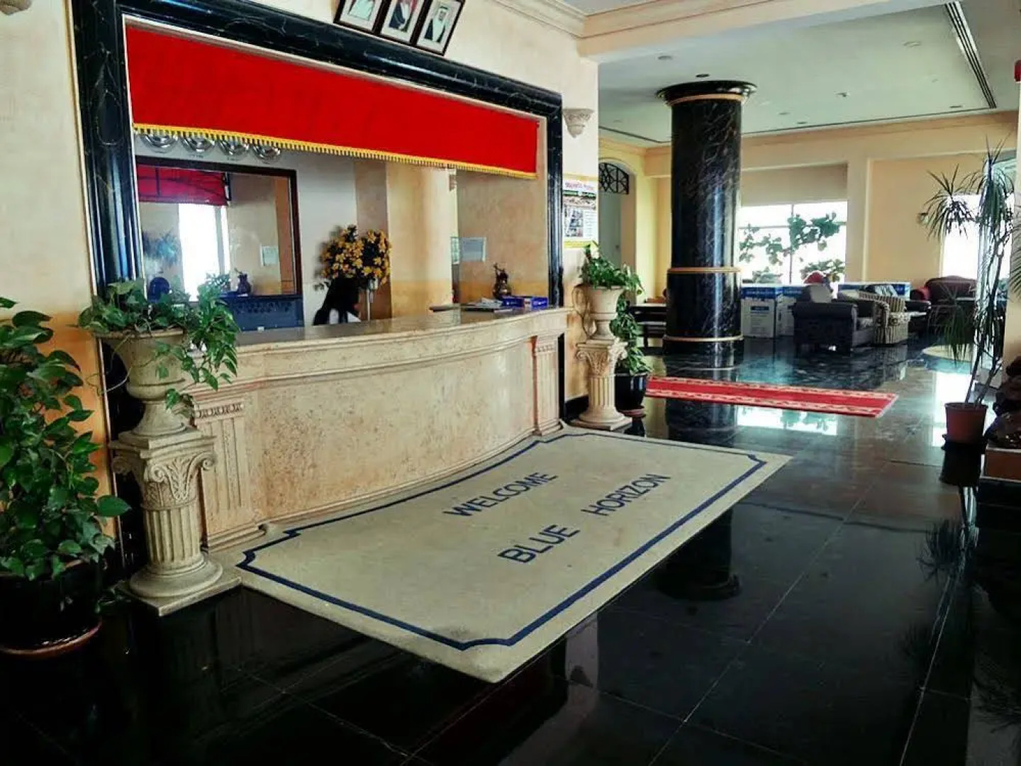 Blue Horizon Apartments