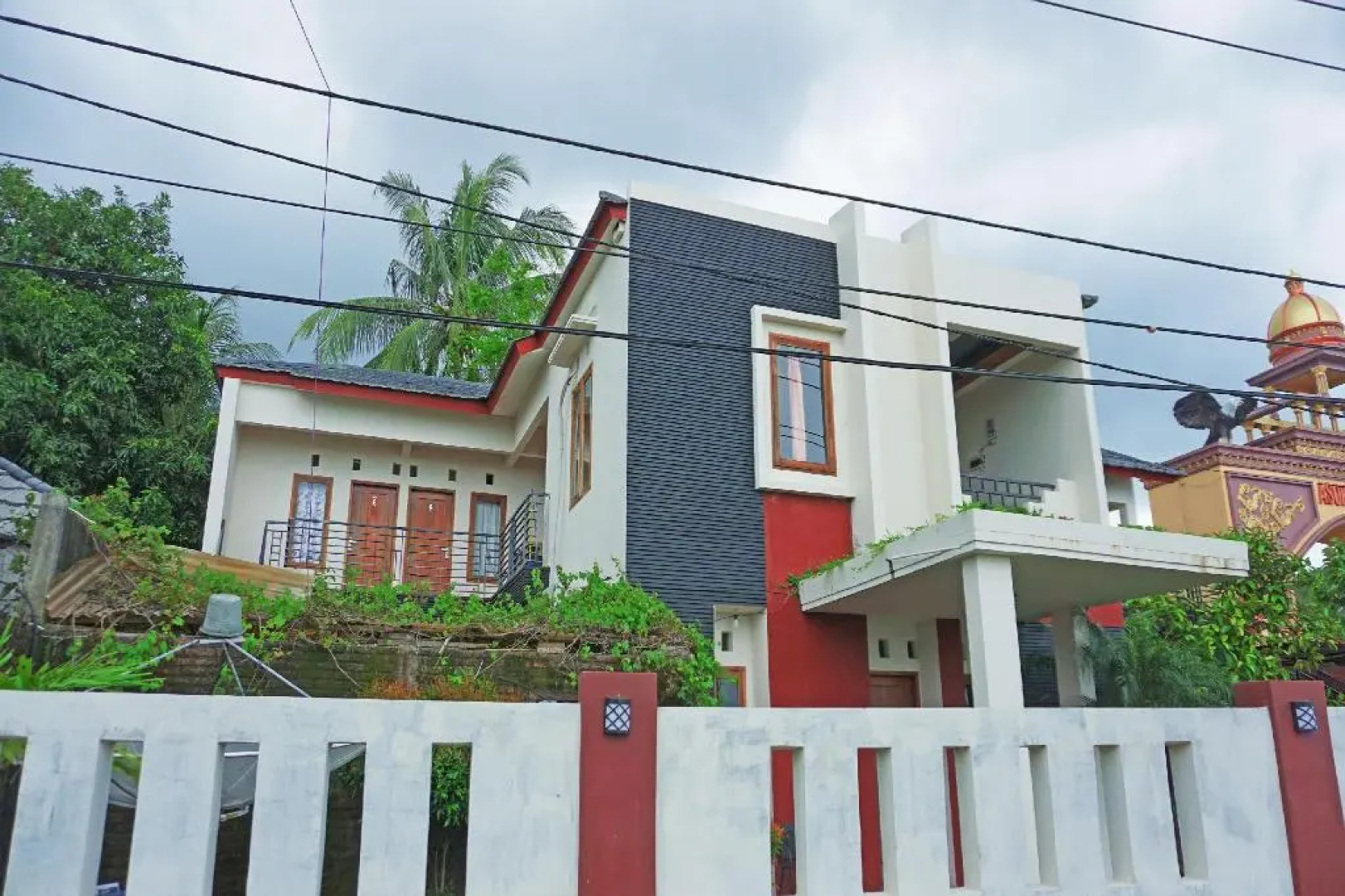 OYO 2860 The Castury Homestay Syariah