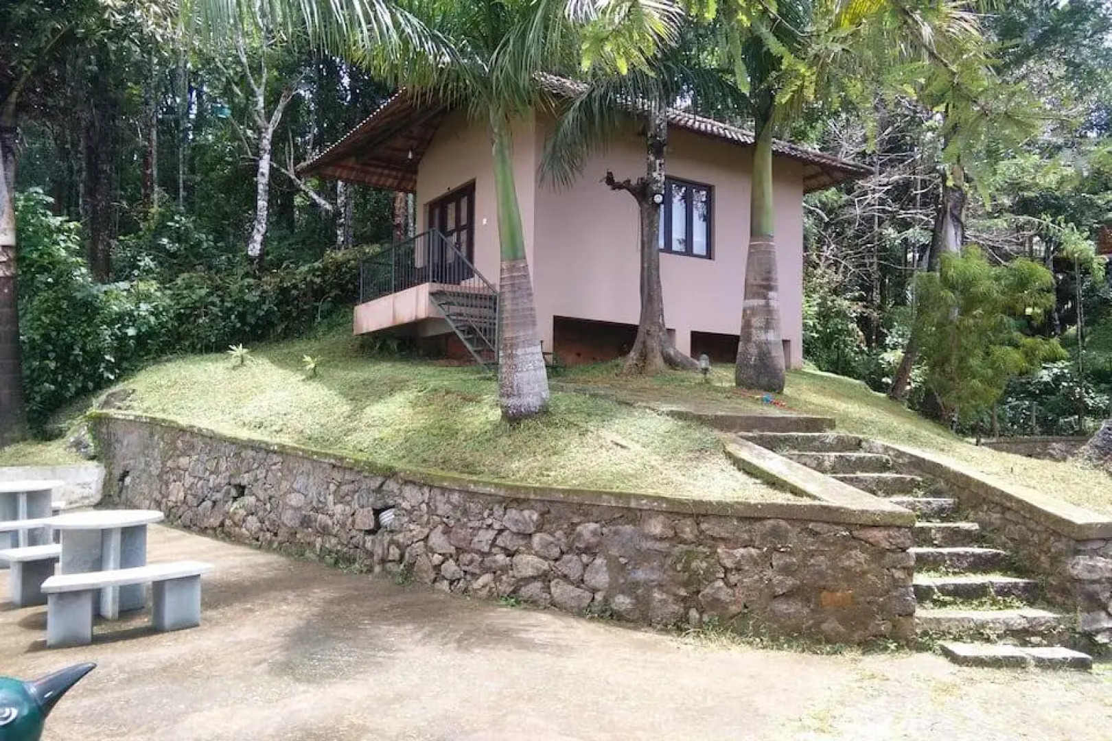 Rippon Mount Resorts