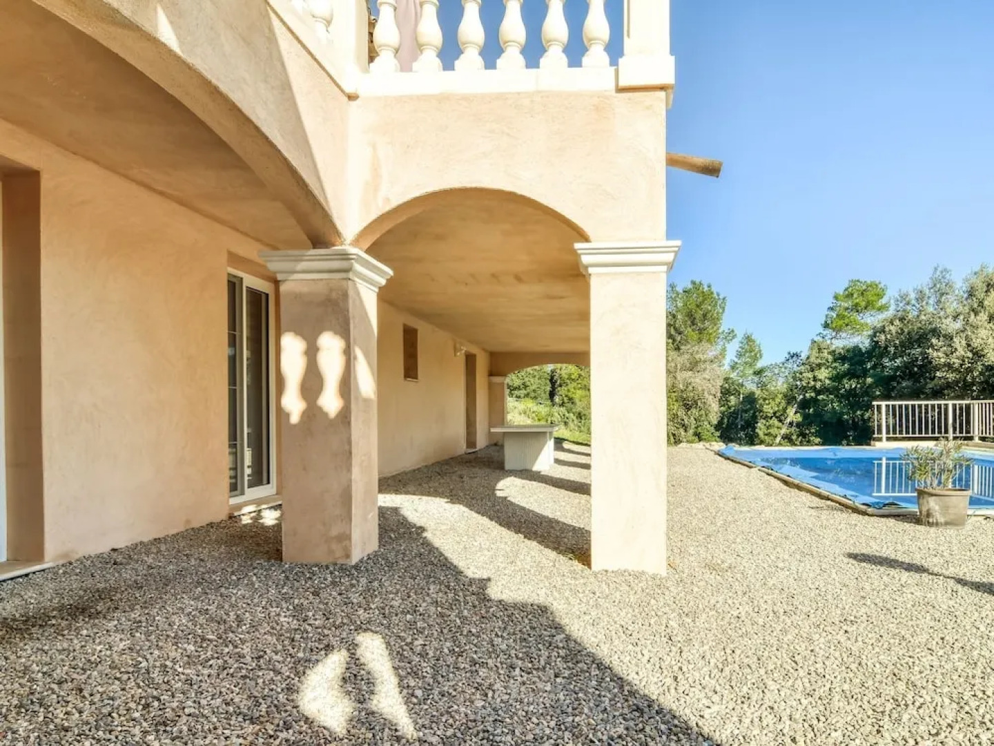 Plush Villa in Le Cannet-des-Maures with Private Pool