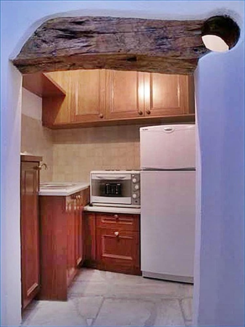 Dream 1 -traditional House With Pool To Share