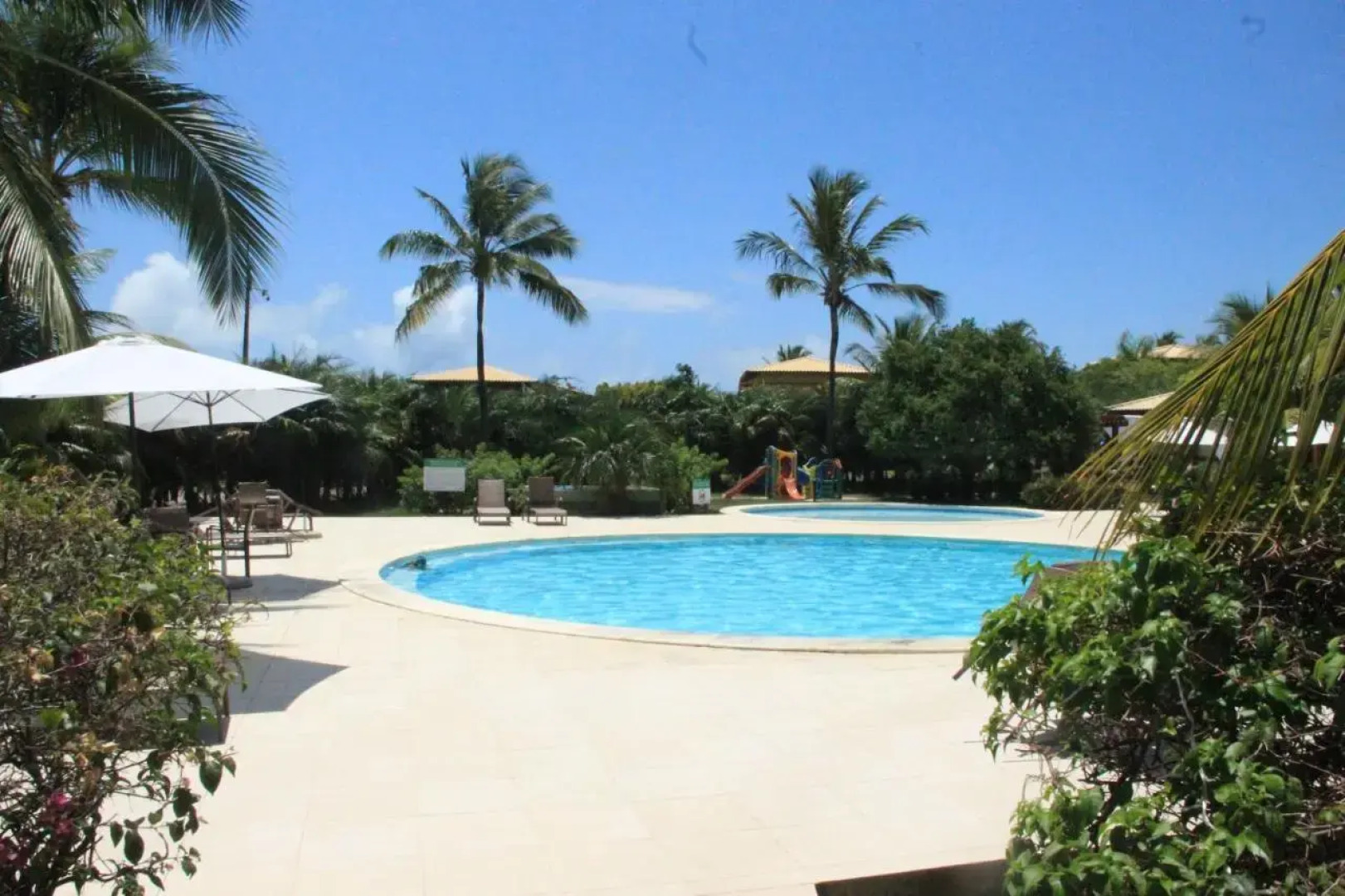 Casa Peixinho - Reserva Imbassaí 3 suítes