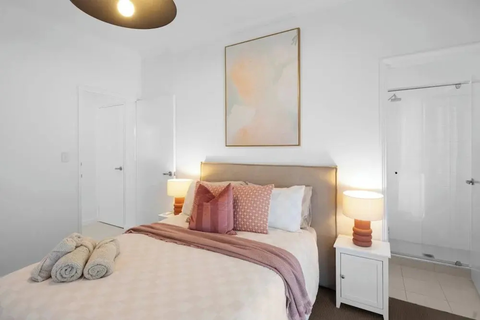 Best Location Armadale Sleeps 6