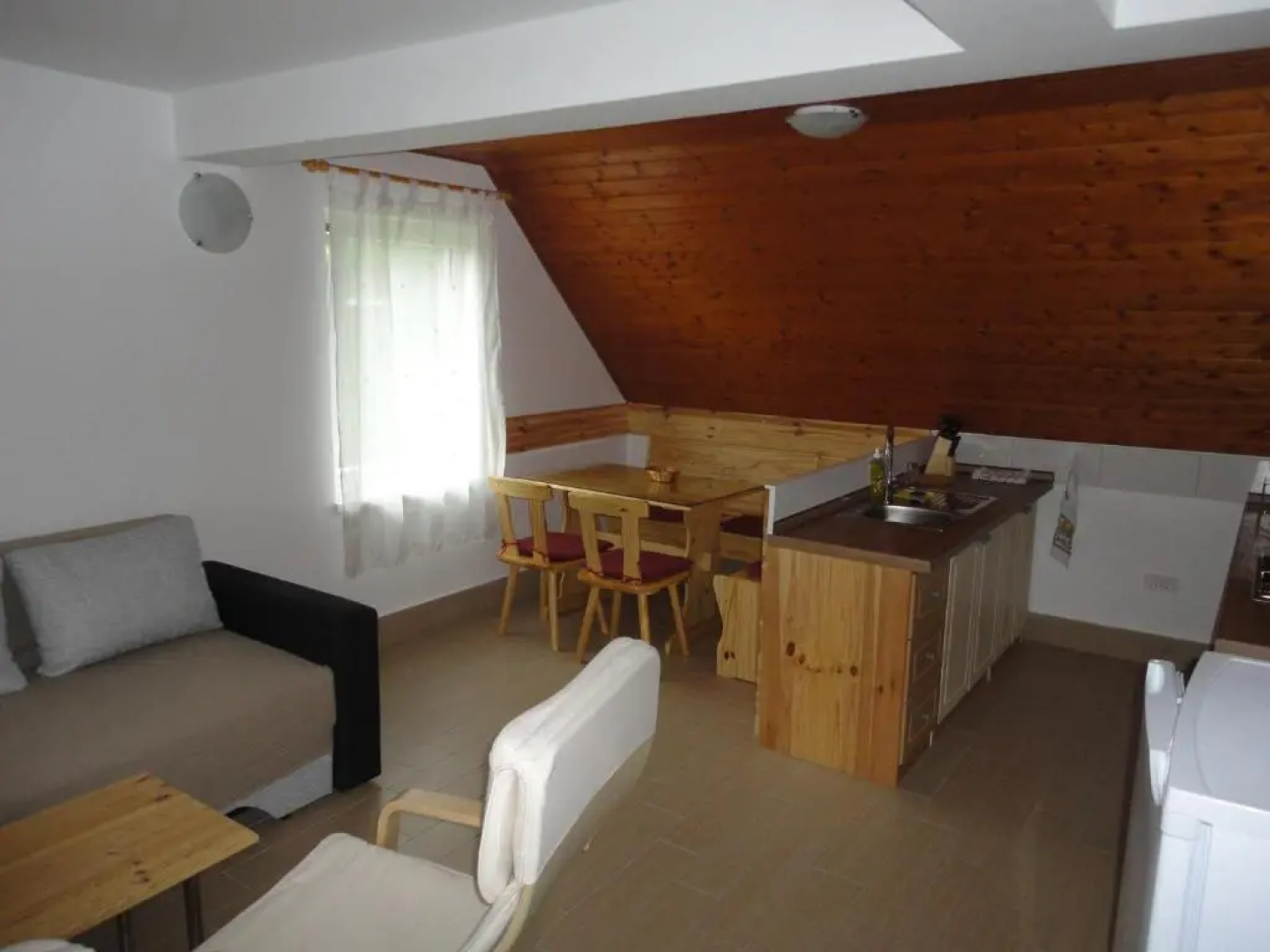 Apartments Bor
