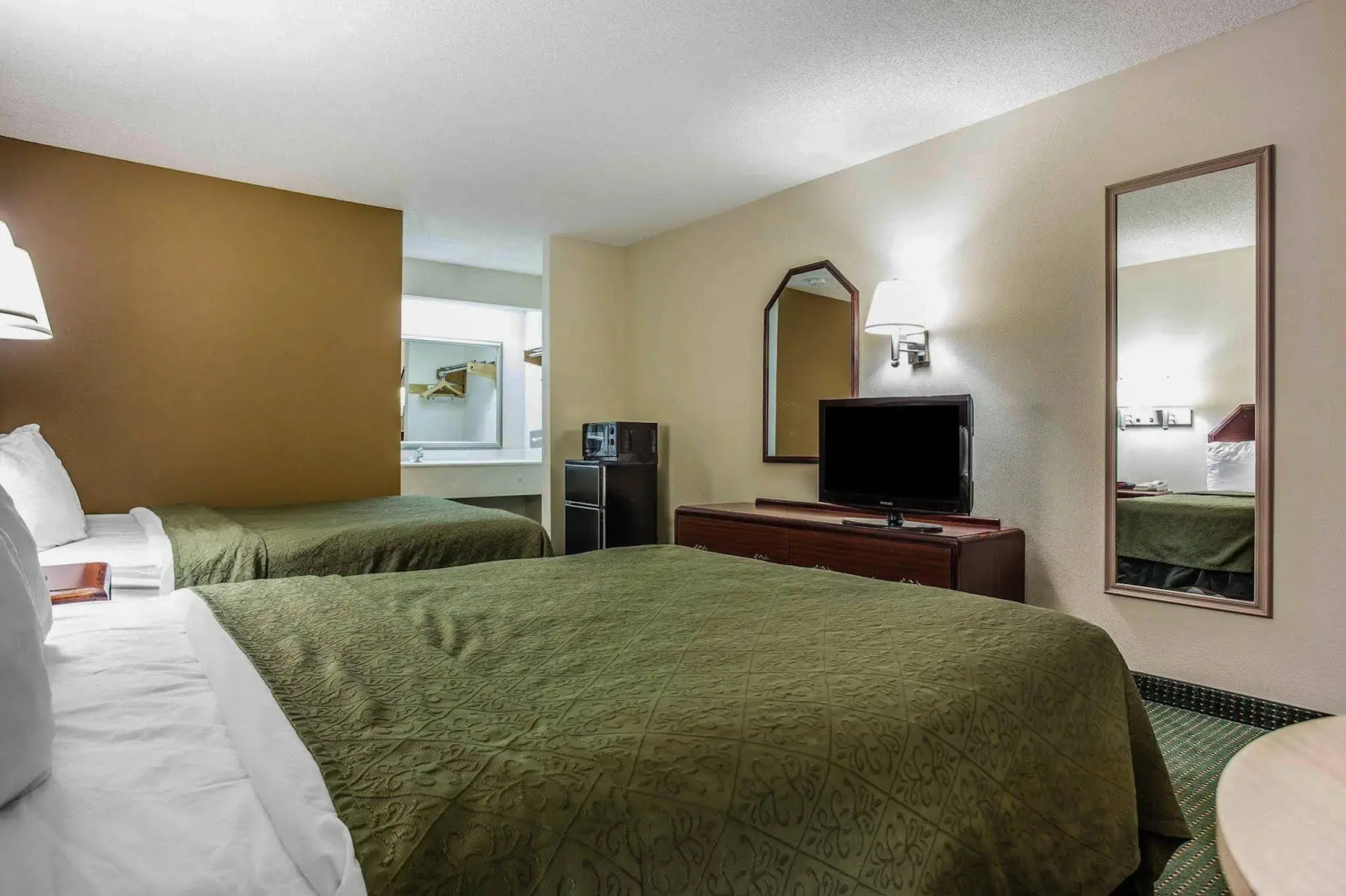 Quality Inn & Suites Stockbridge Atlanta South I-75