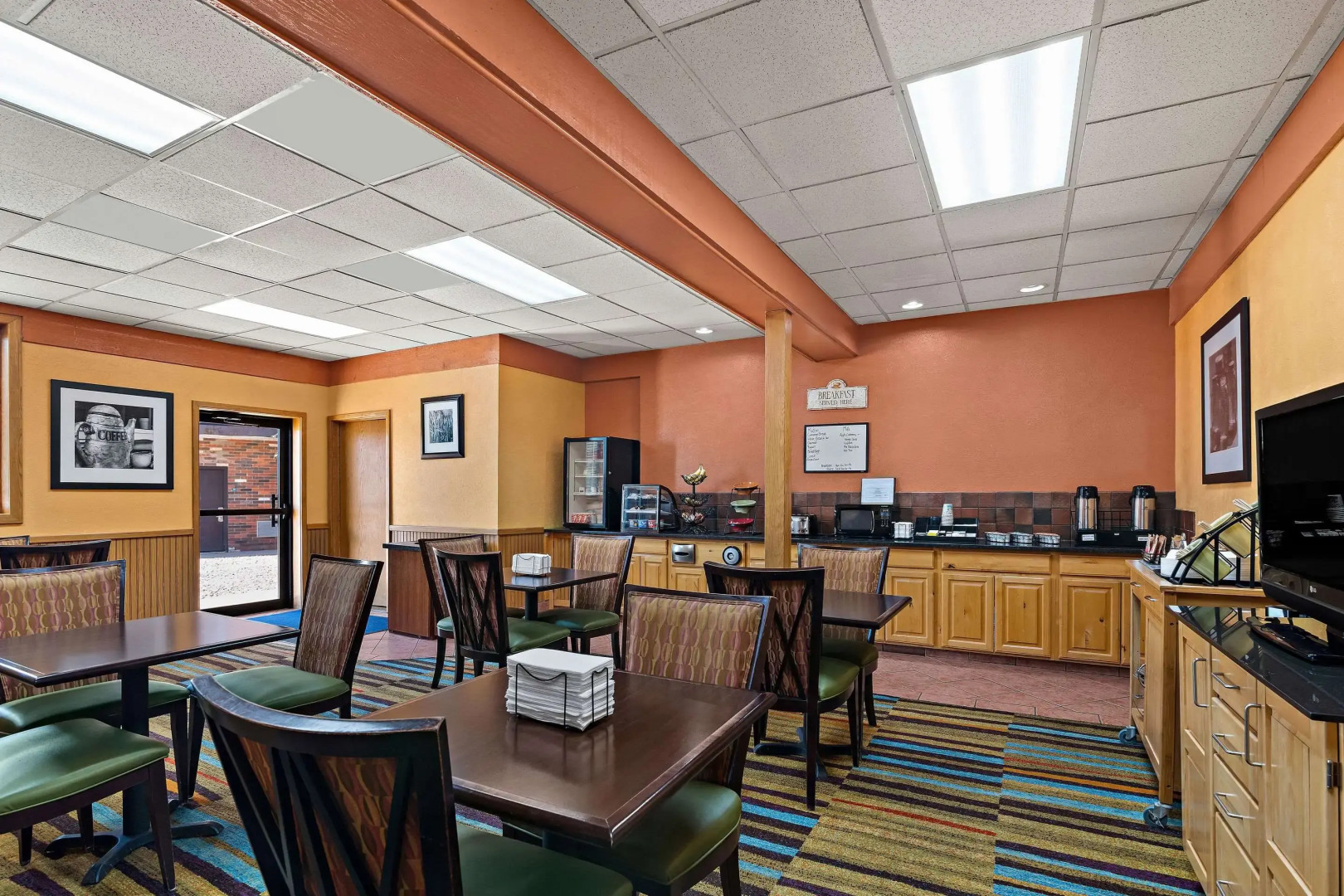 Rodeway Inn McPherson East