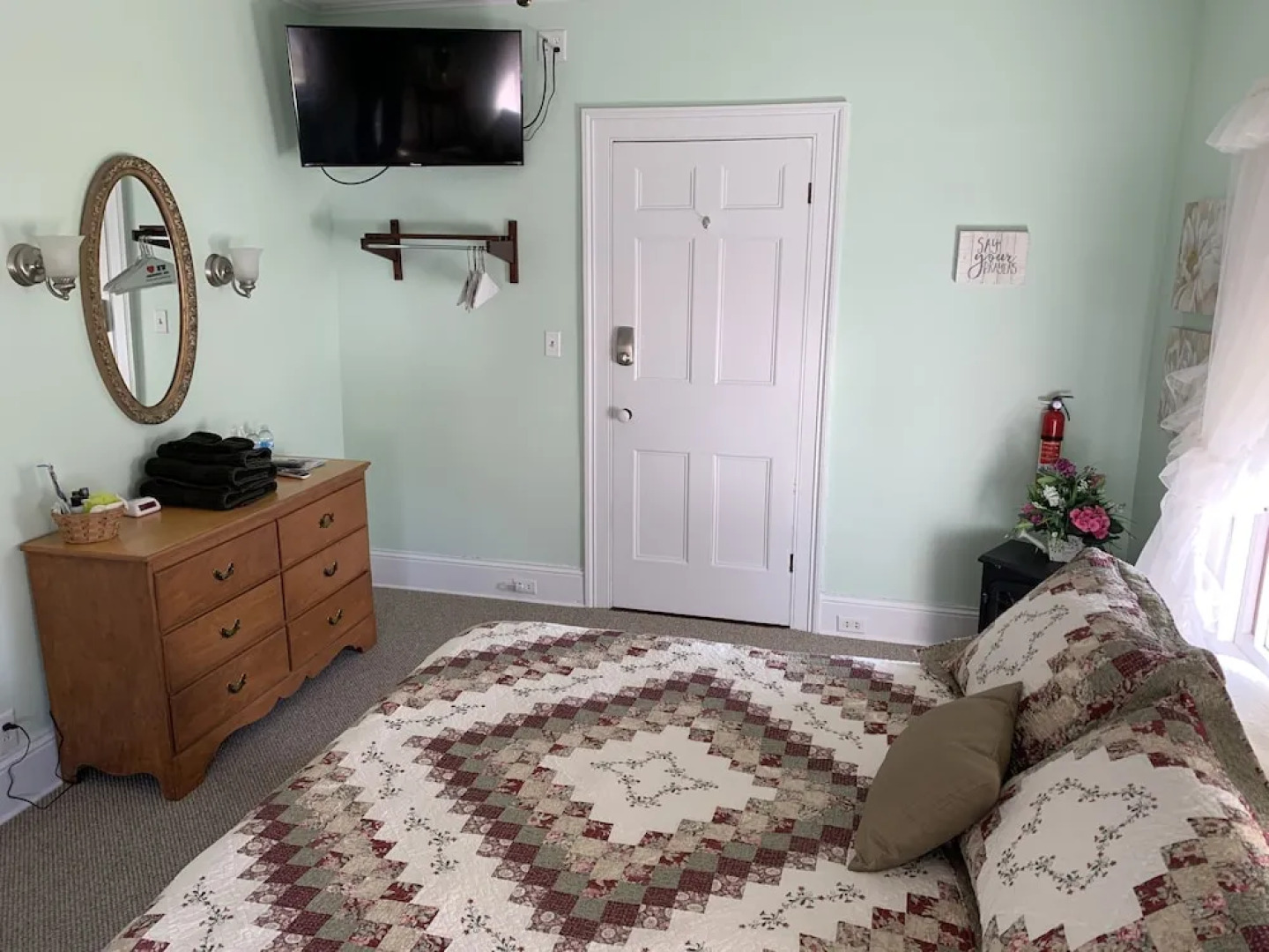 Centennial Inn Bed & Breakfast