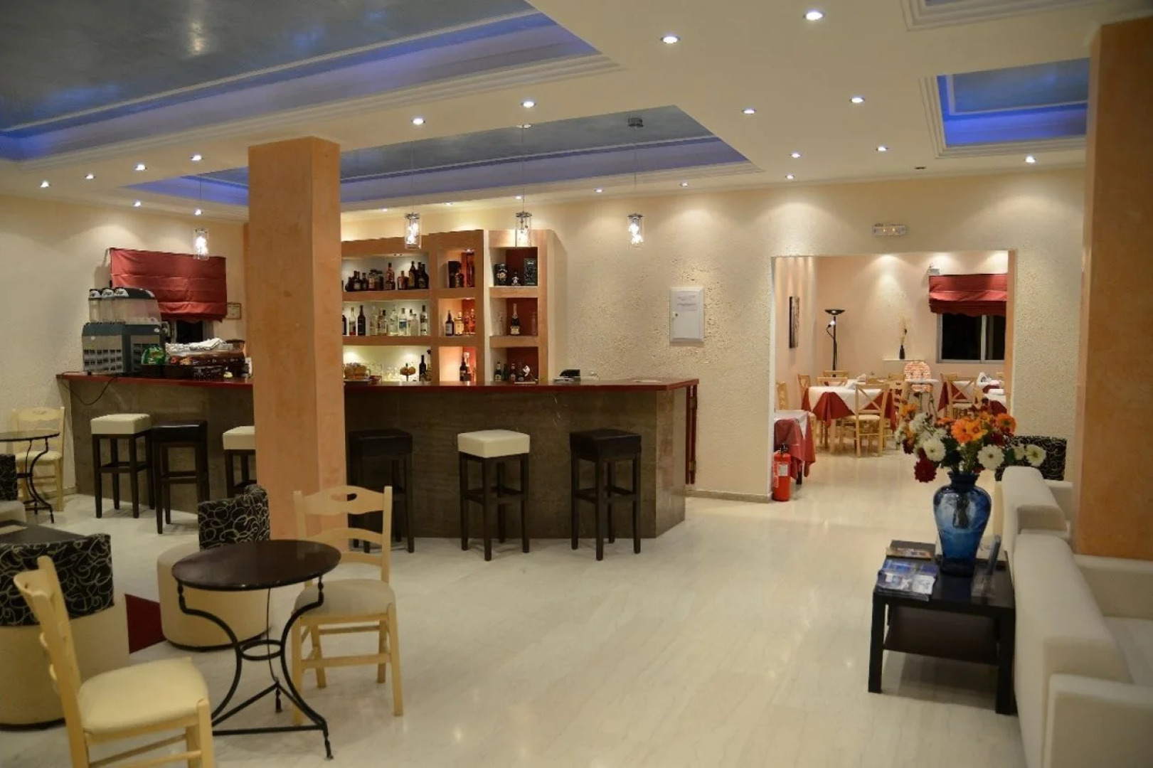 Отель Primavera Hotel