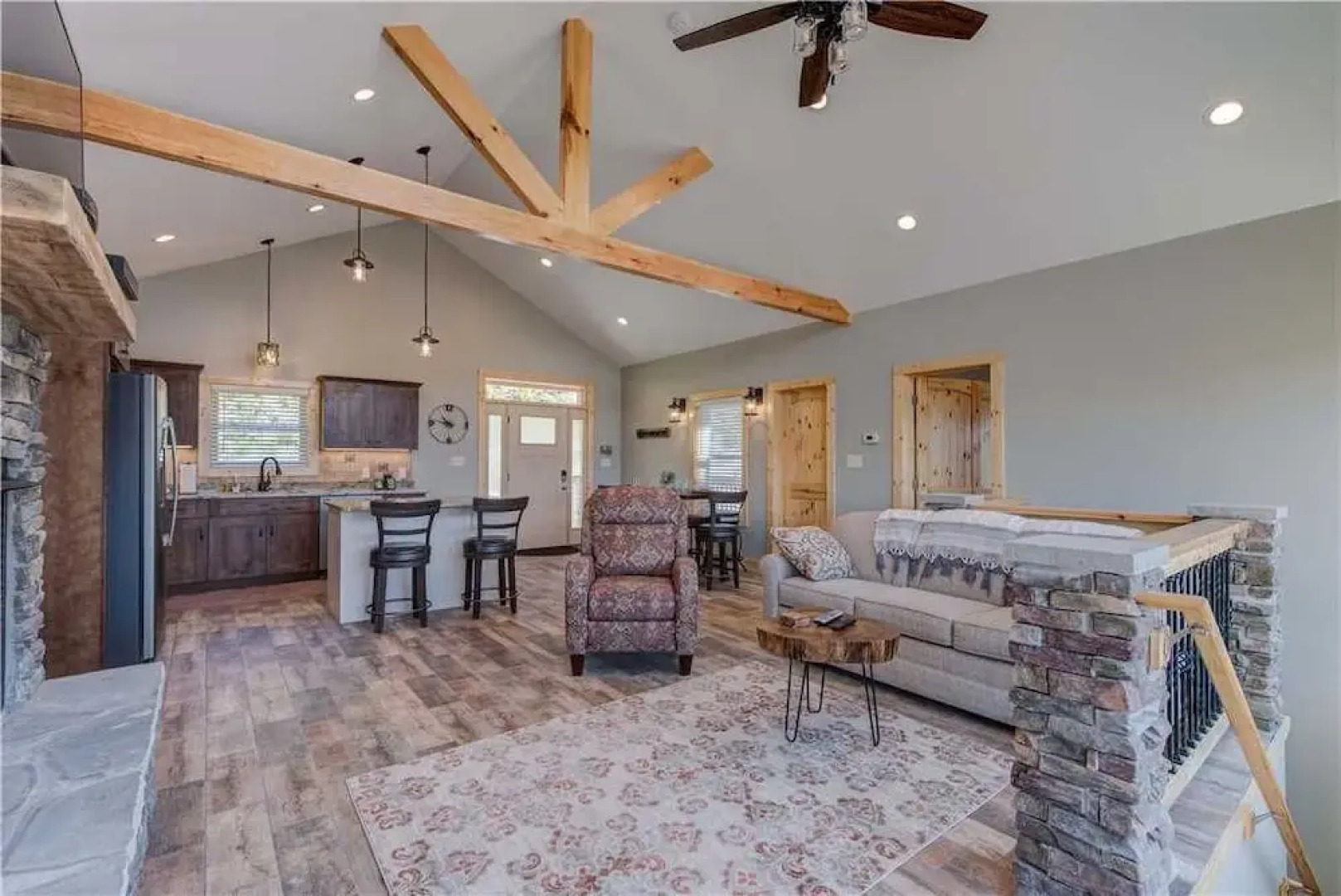 Hello Smokys - Two Bedroom Cabin