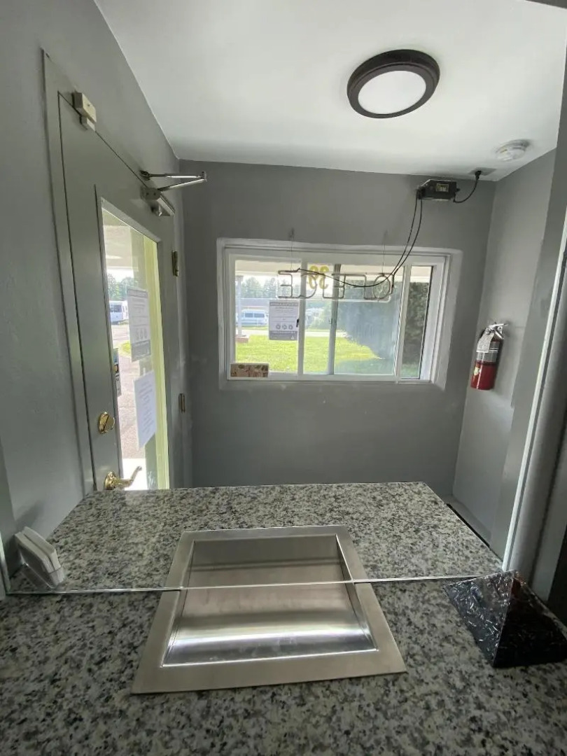 Red Carpet Inn and Suites