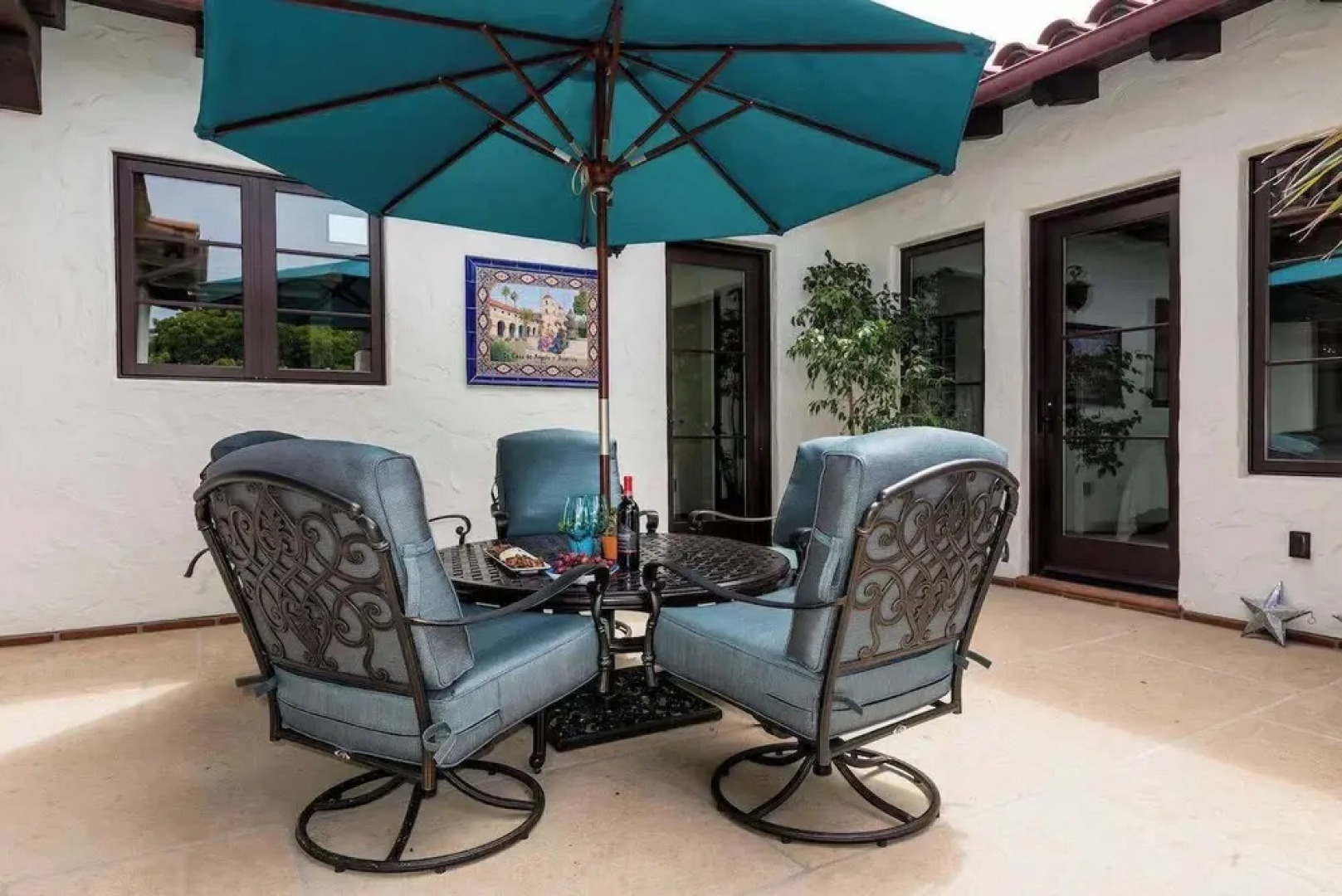 Casa de Lujo - Spanish Seaside Retreat