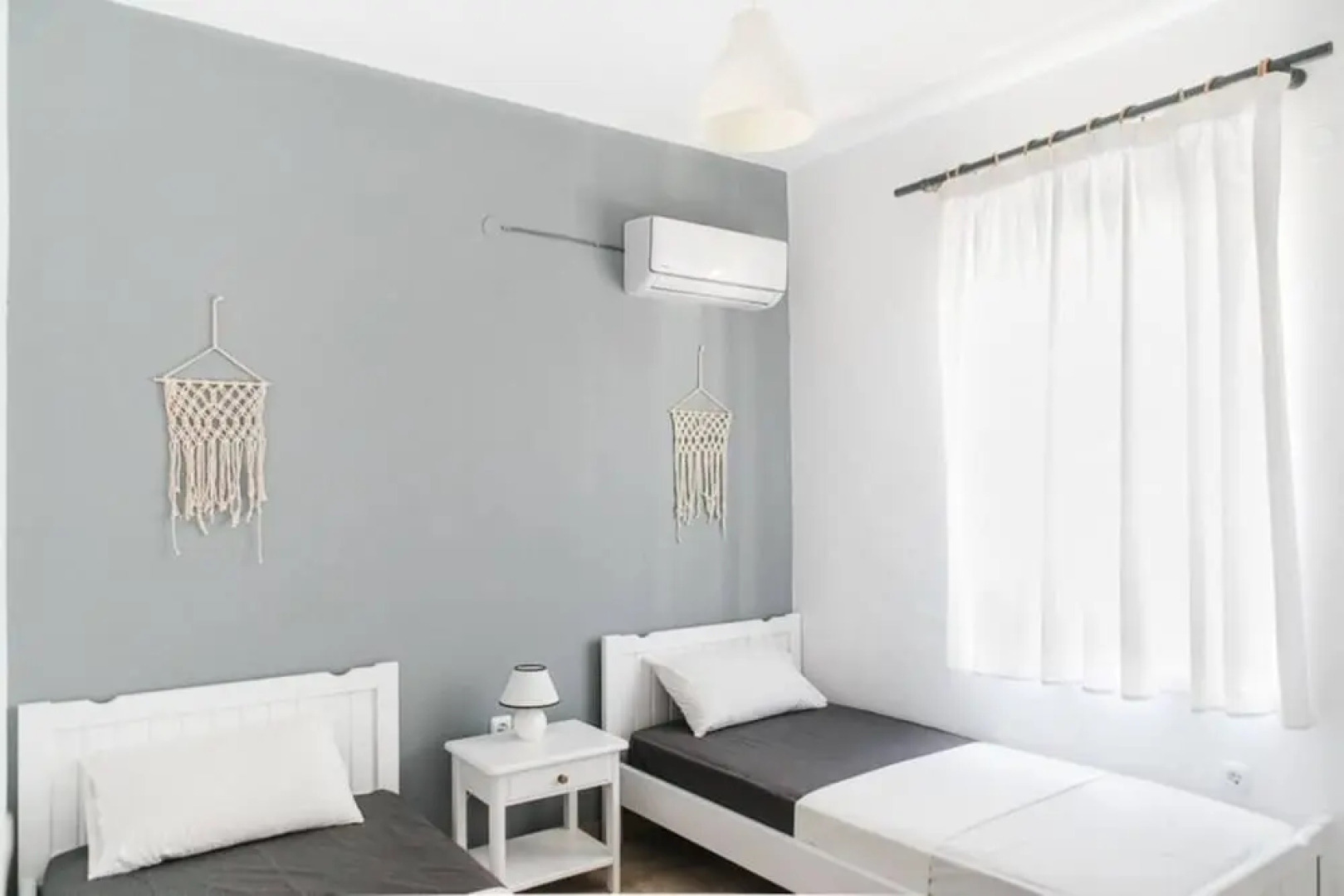 Amazing 2-bedroom Apartment Close to all Amenities